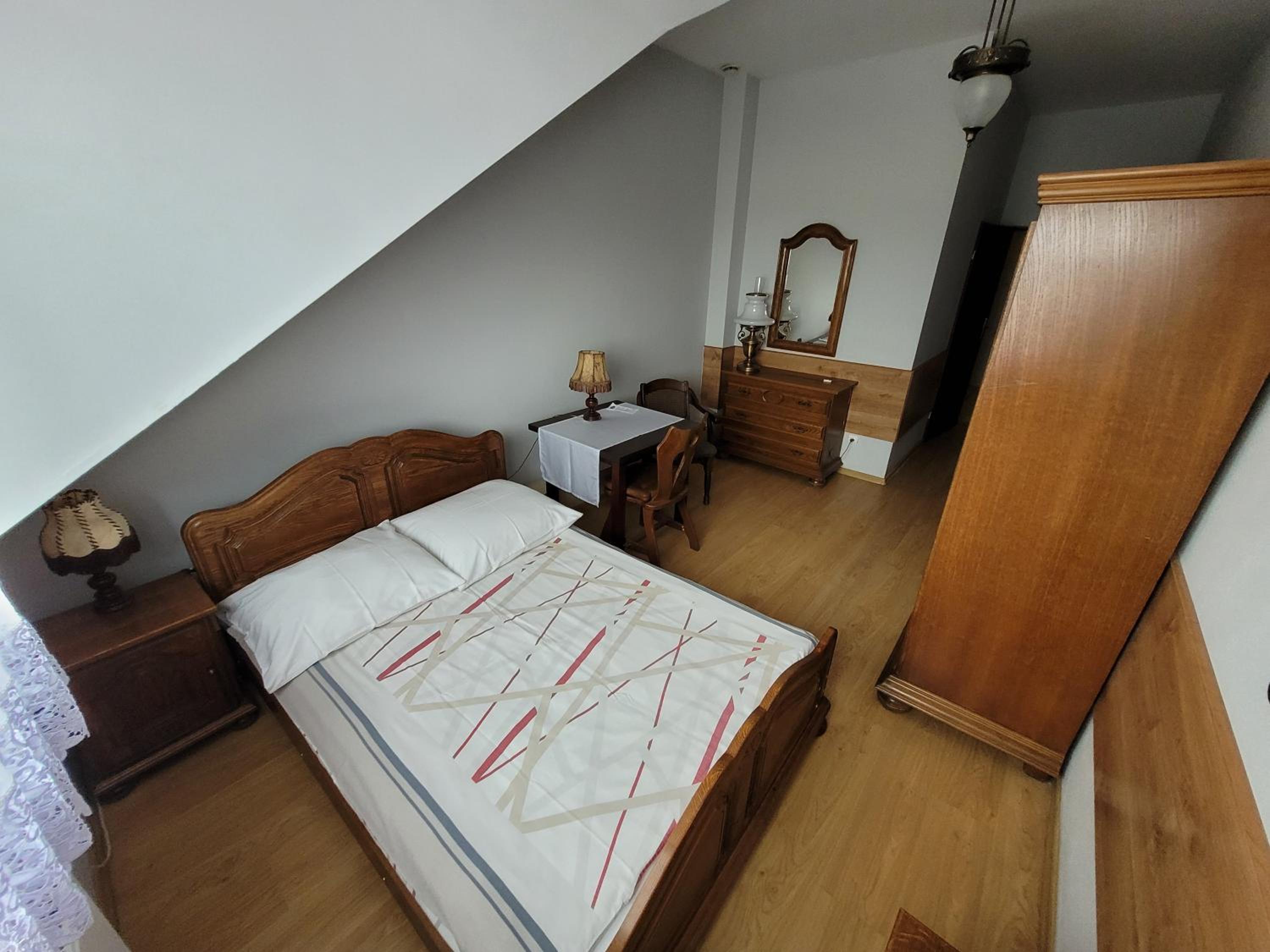 Deluxe Double Room with Shower photo 1