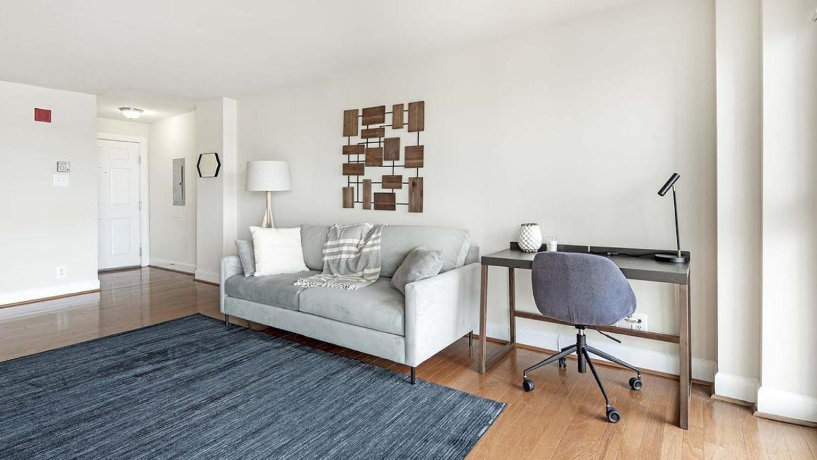Apartment photo 2