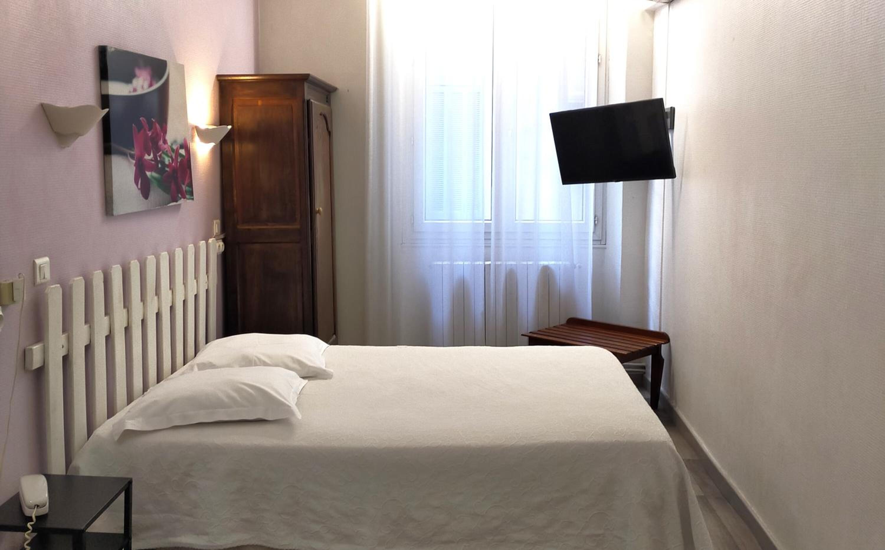 Double Room - Photo 1