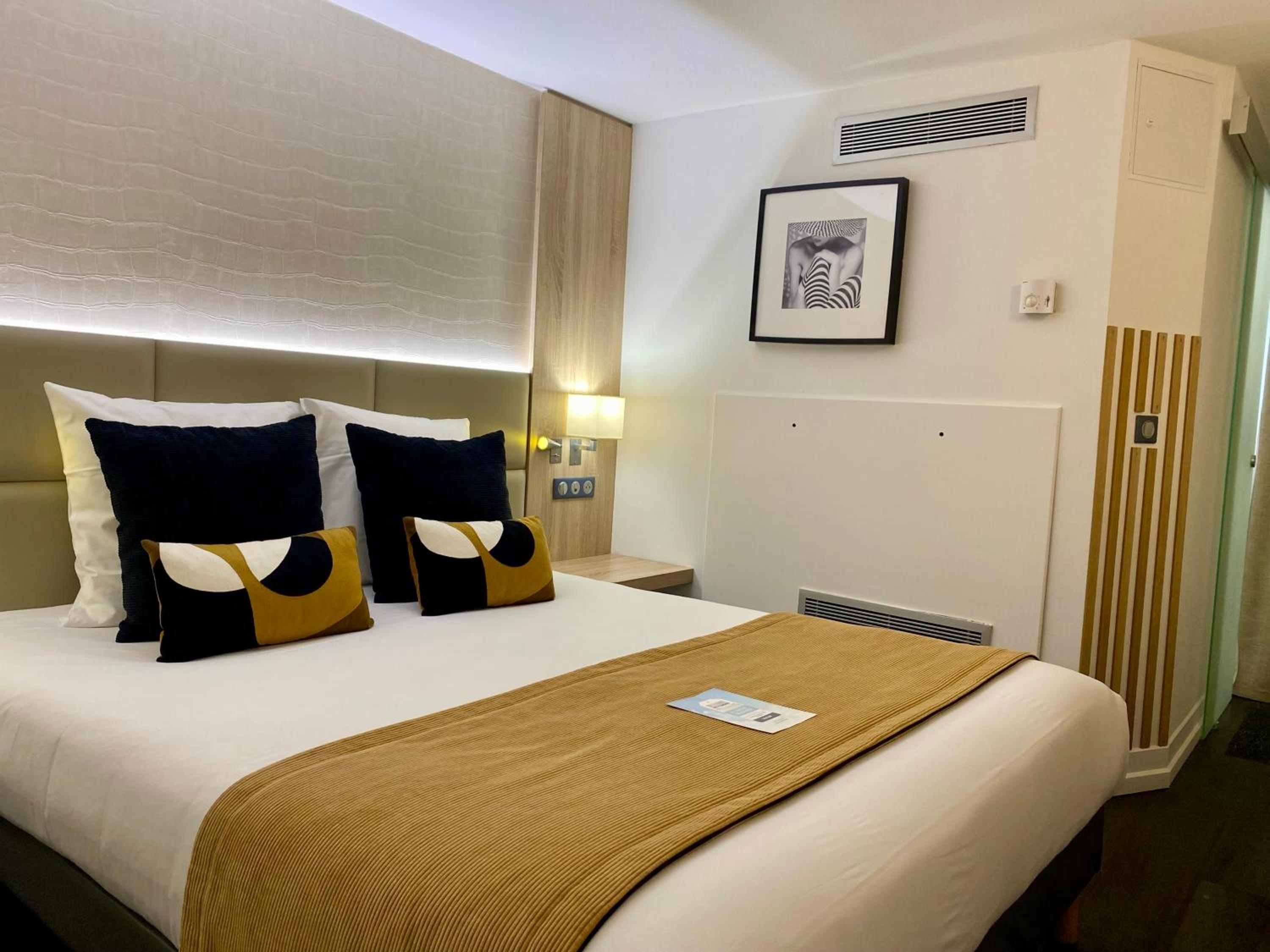 Double Room - Photo 2
