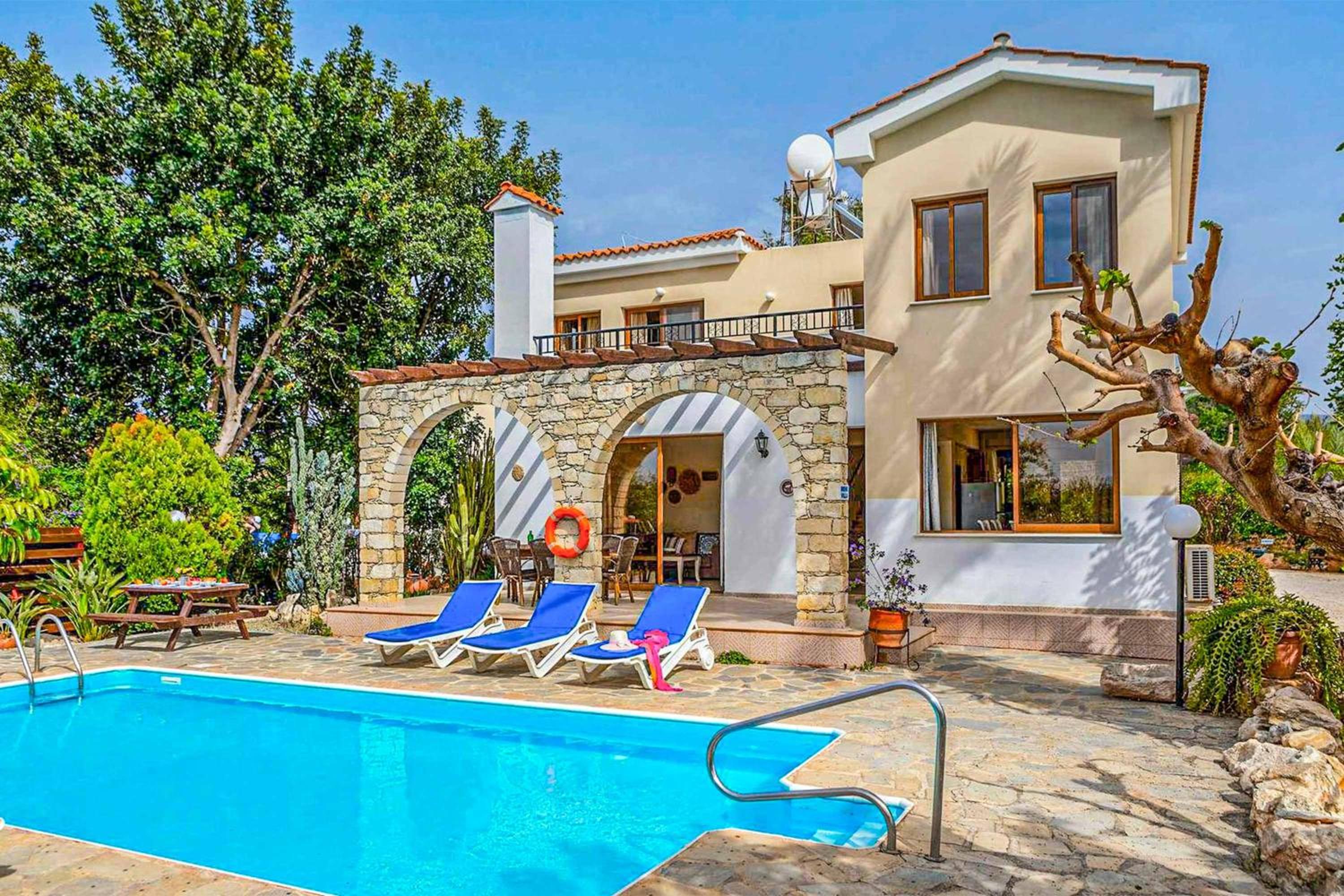 Three-Bedroom Villa photo 2