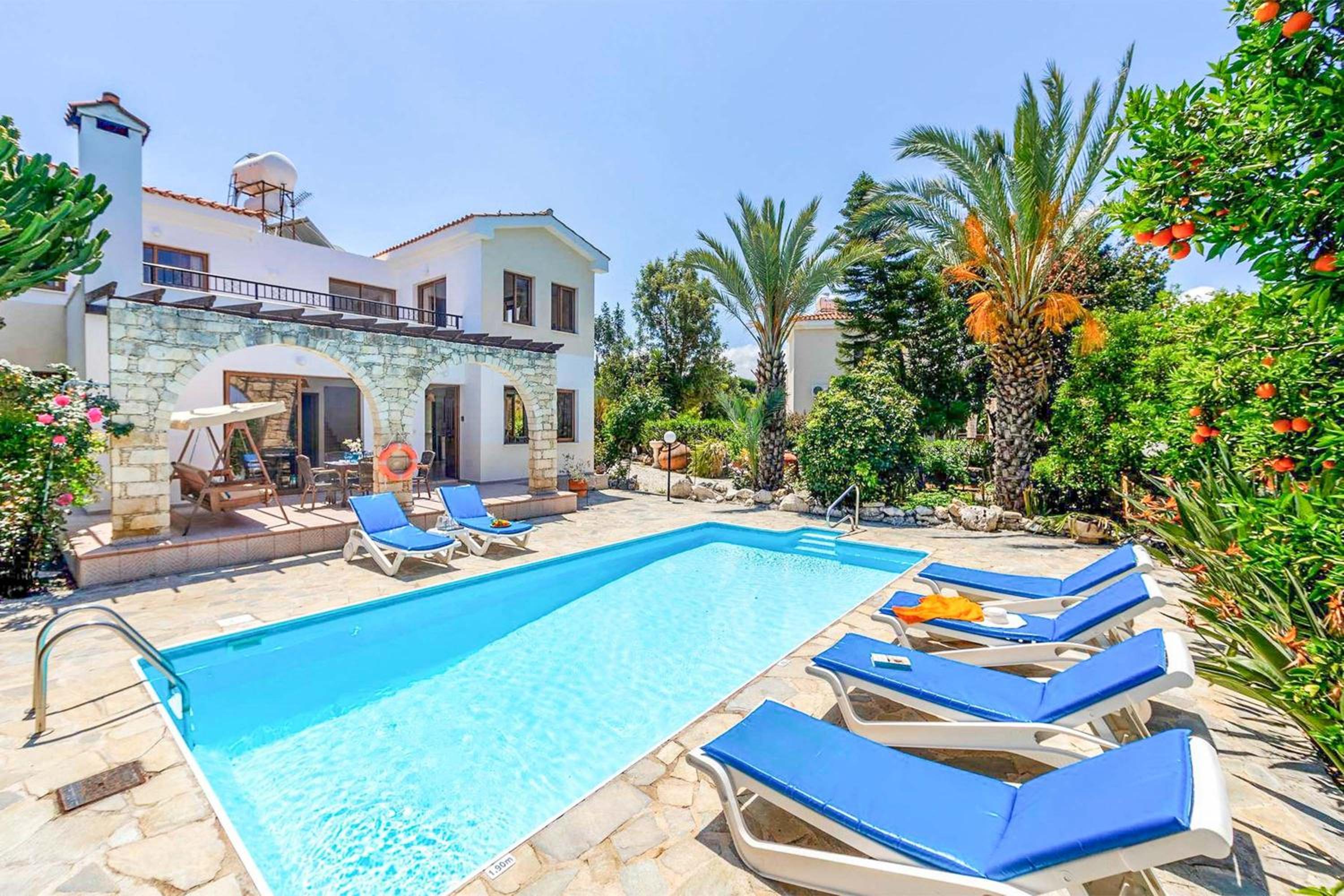 Three-Bedroom Villa photo 1