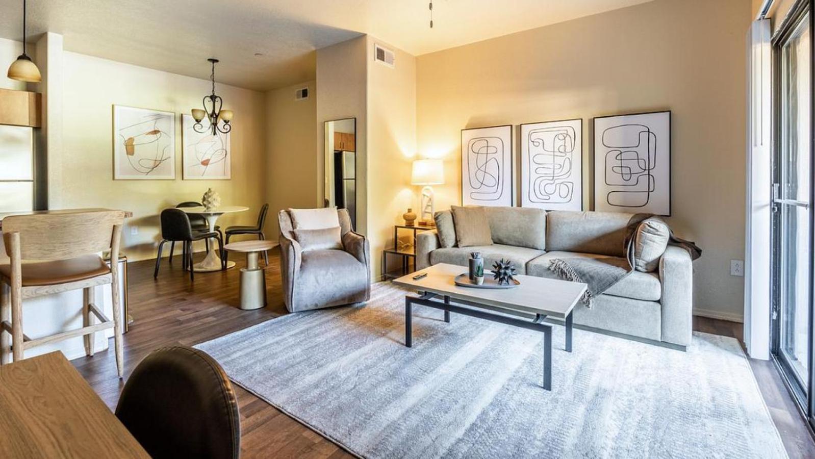 Apartment photo 1
