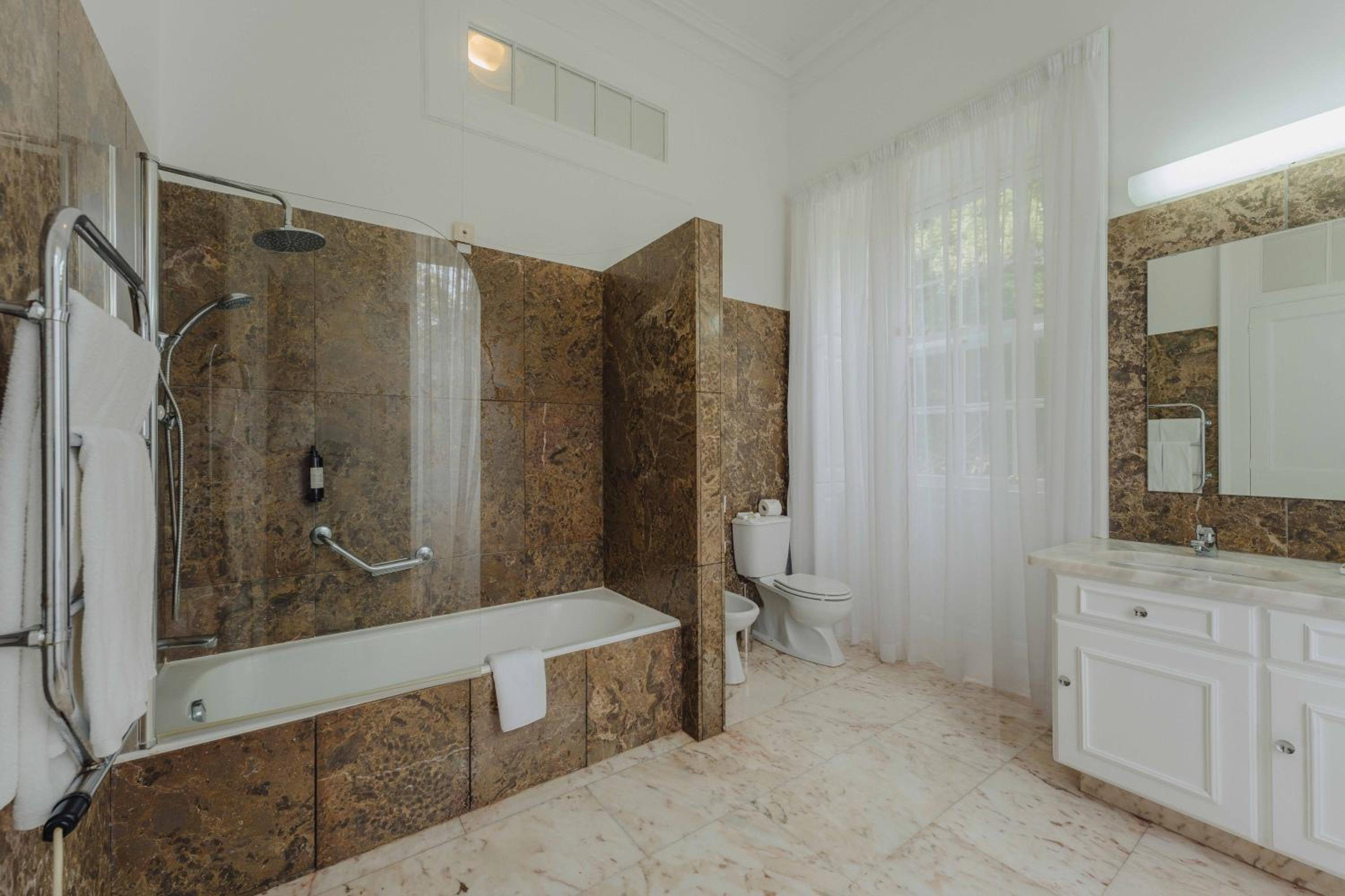 Junior Suite - Photo 4