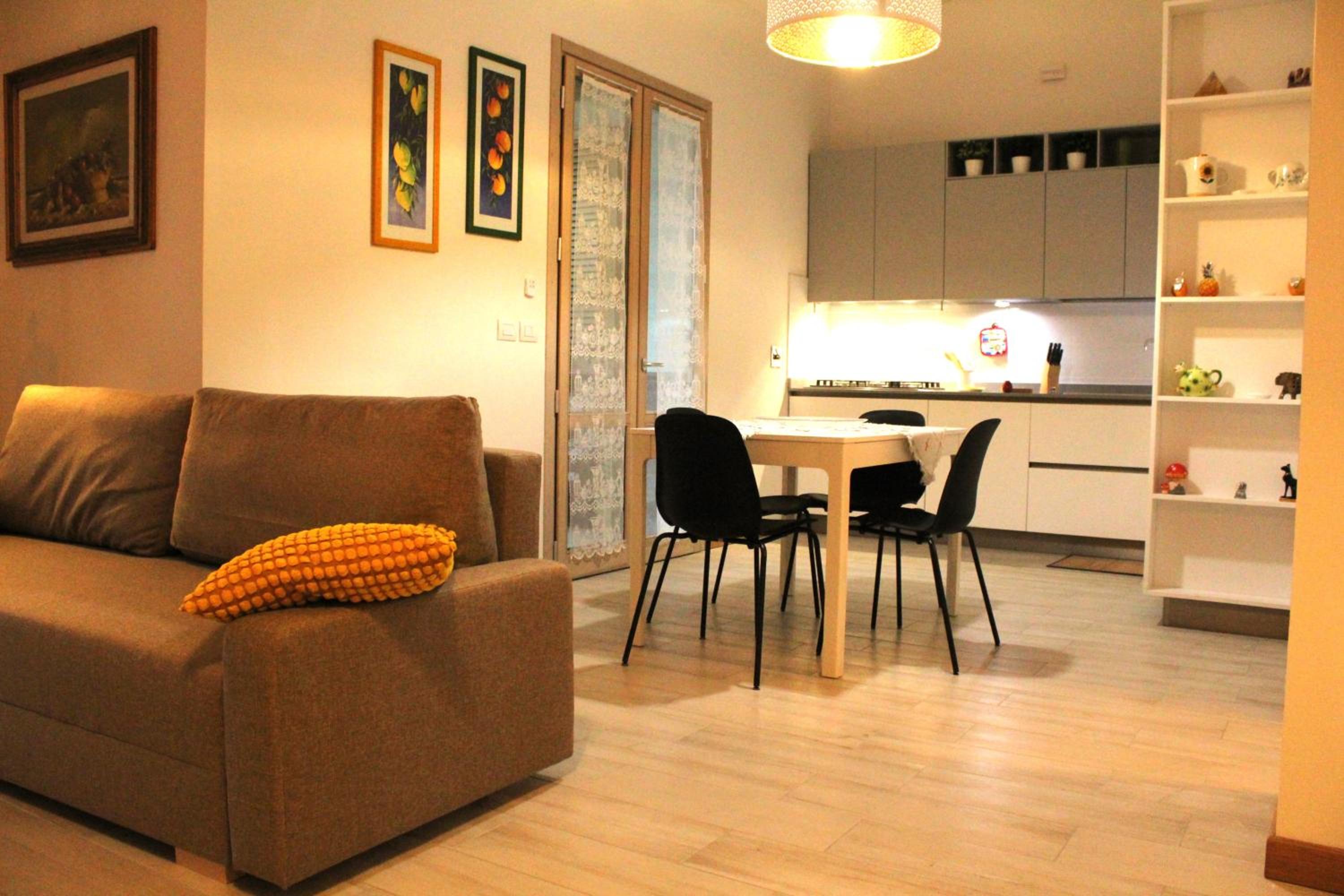 Two-Bedroom Deluxe Apartment with Garden View