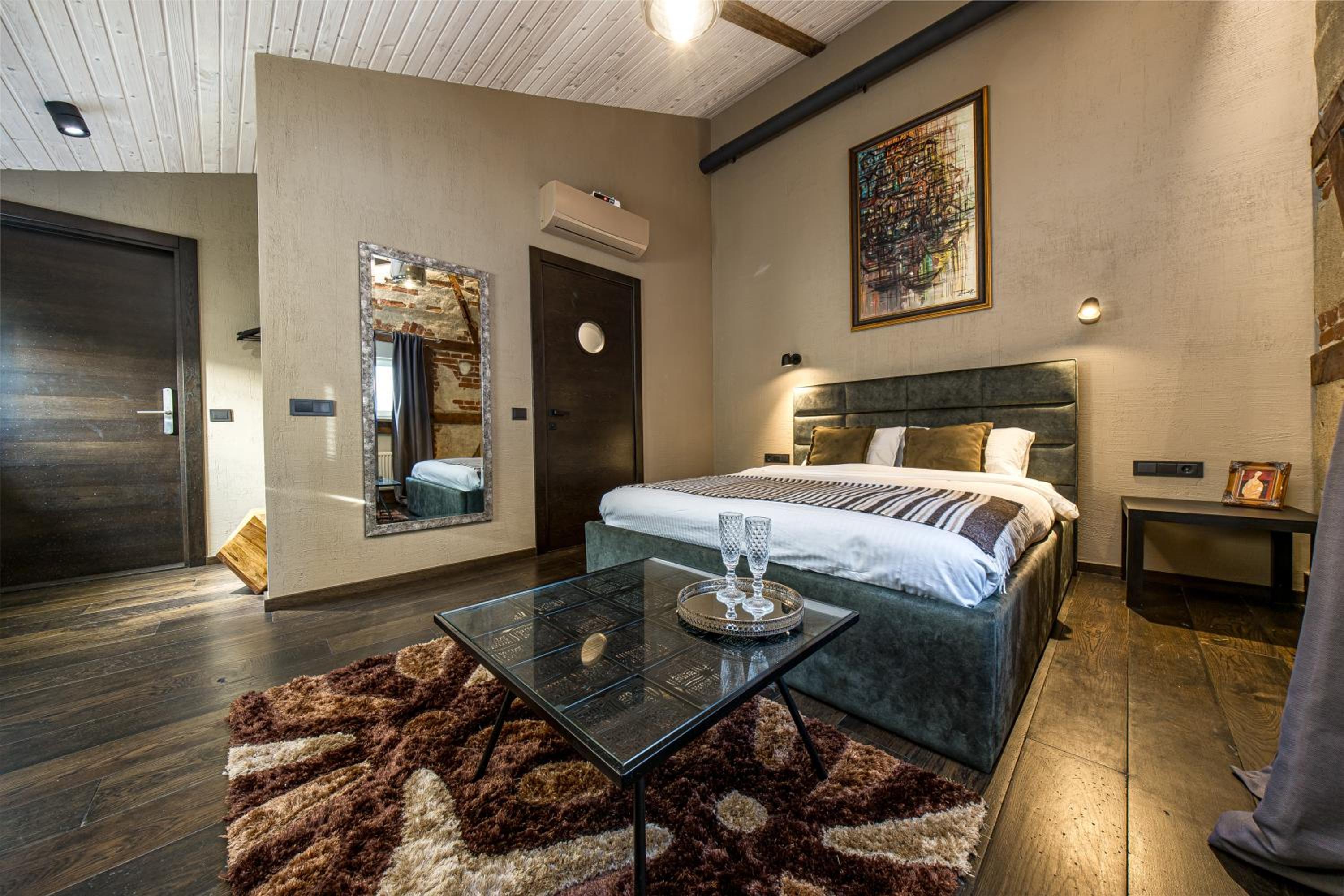 Deluxe Room - Photo 3