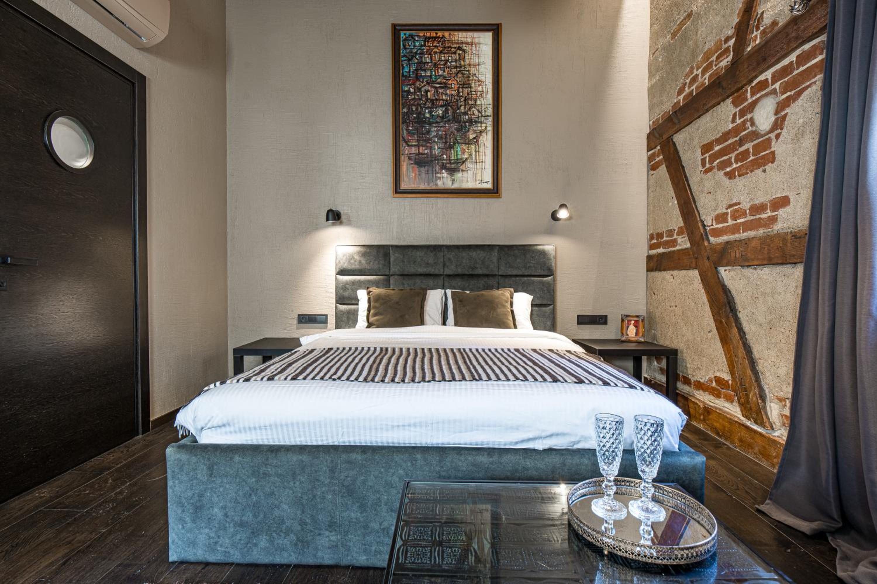 Deluxe Room - Photo 5