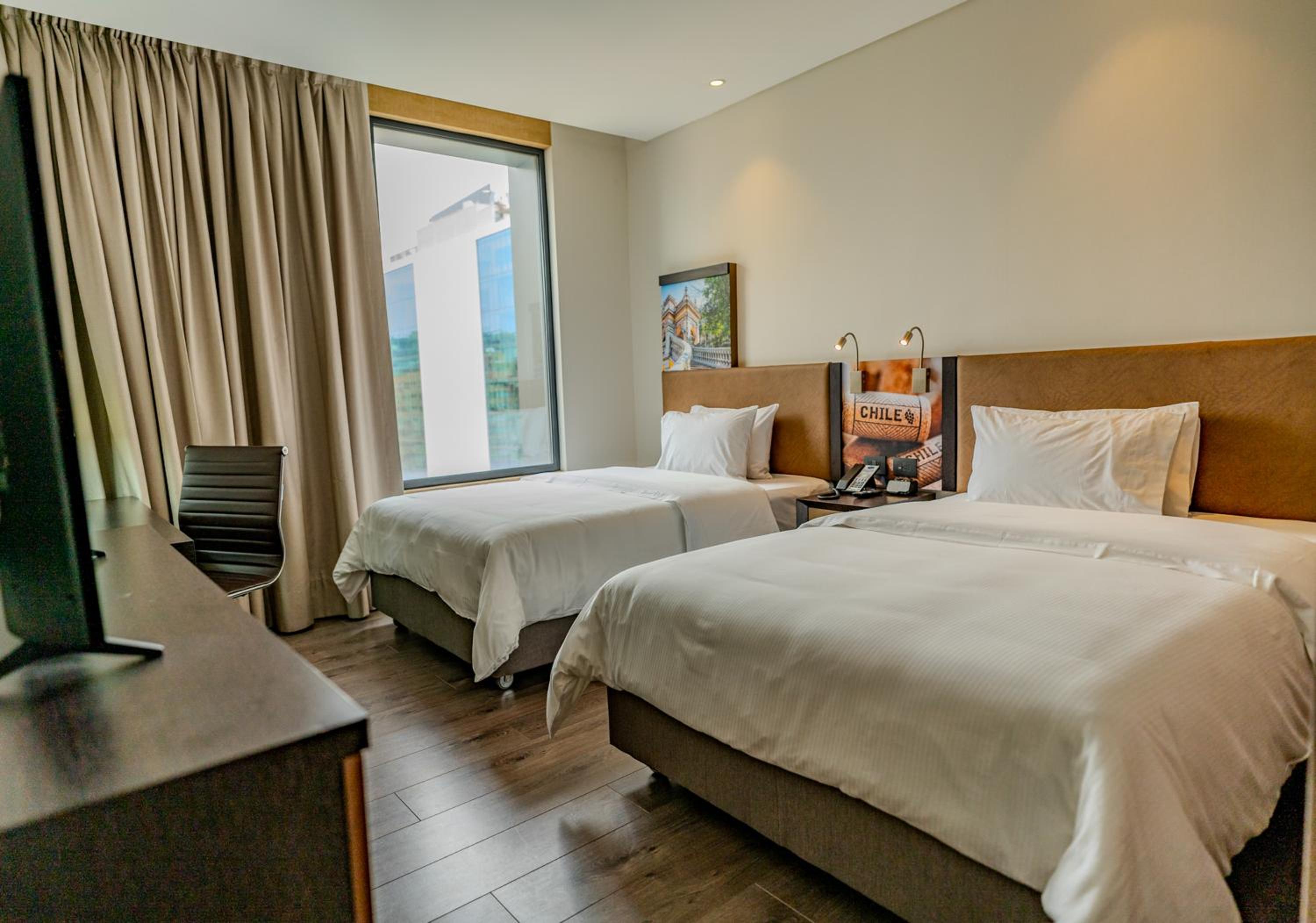 Twin Room - Photo 18