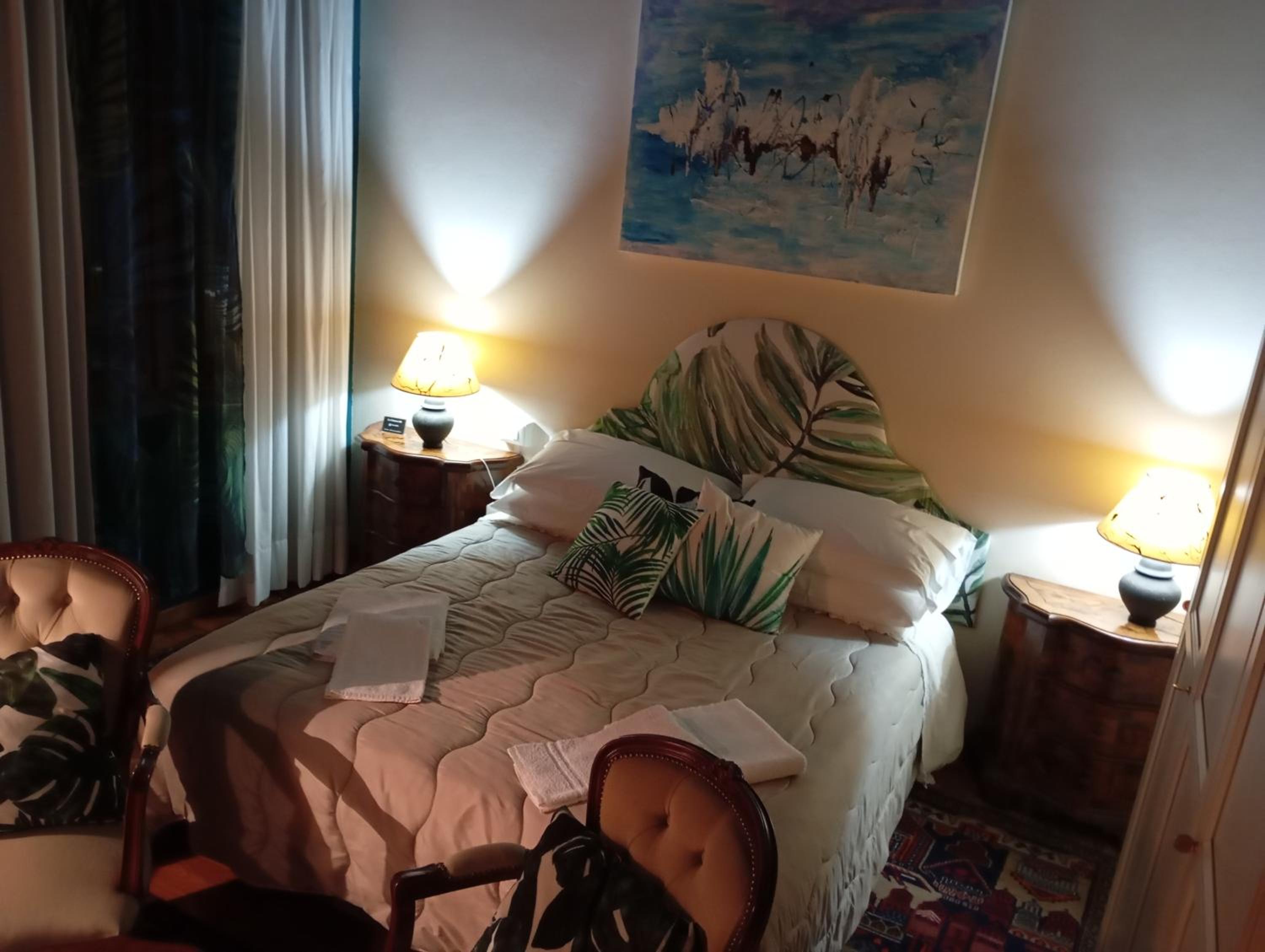 Double Room with Private Bathroom - Photo 6