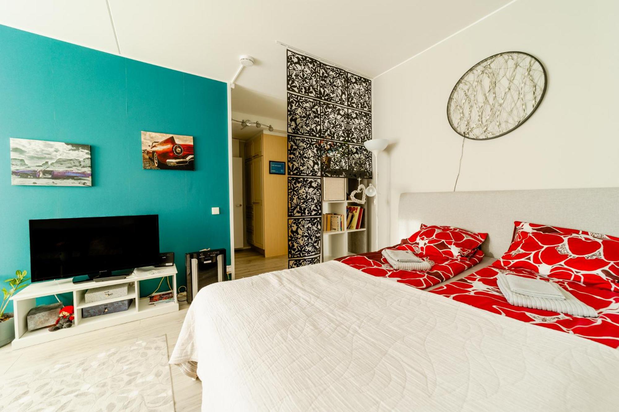 One-Bedroom Apartment - Photo 12