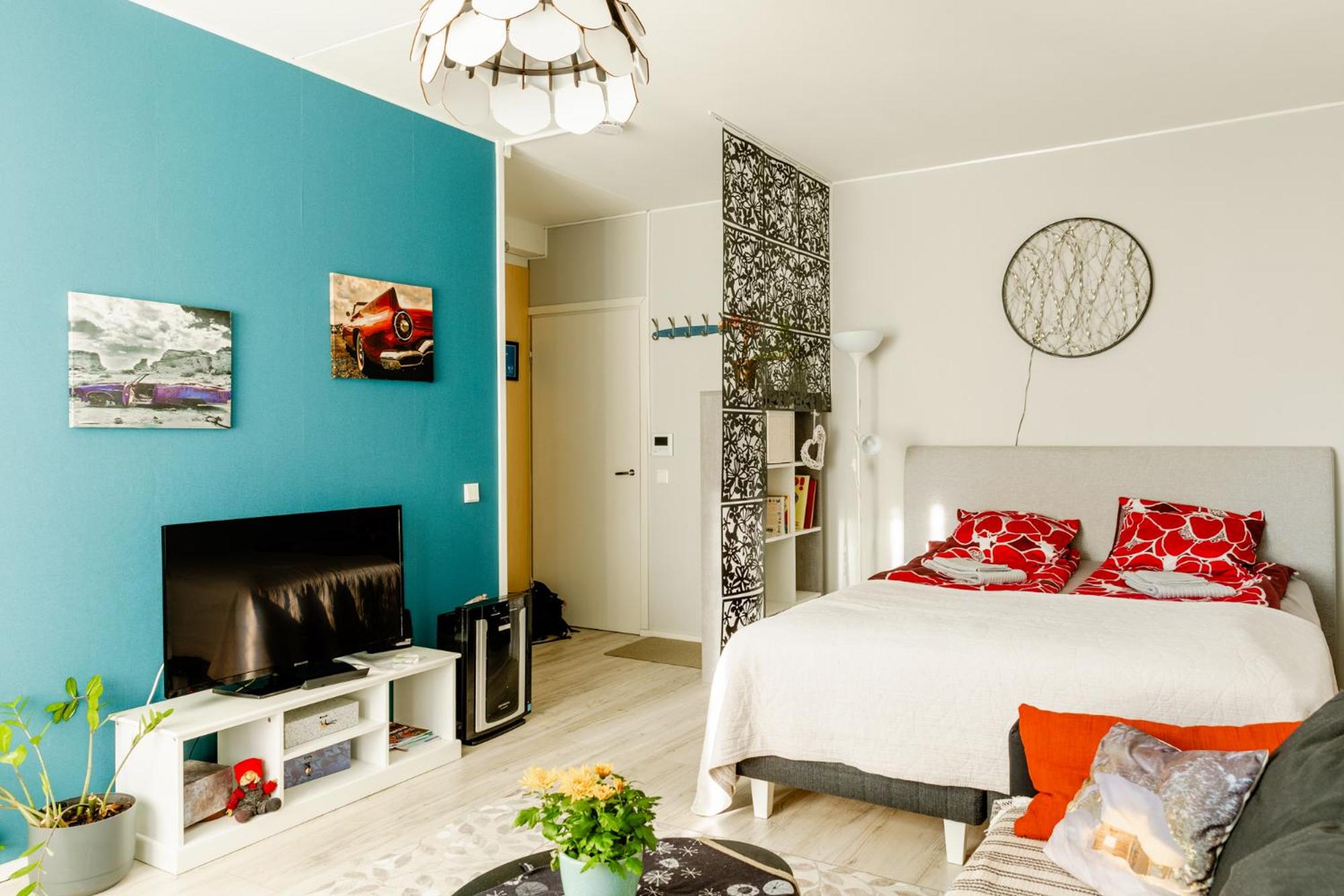 One-Bedroom Apartment - Photo 11
