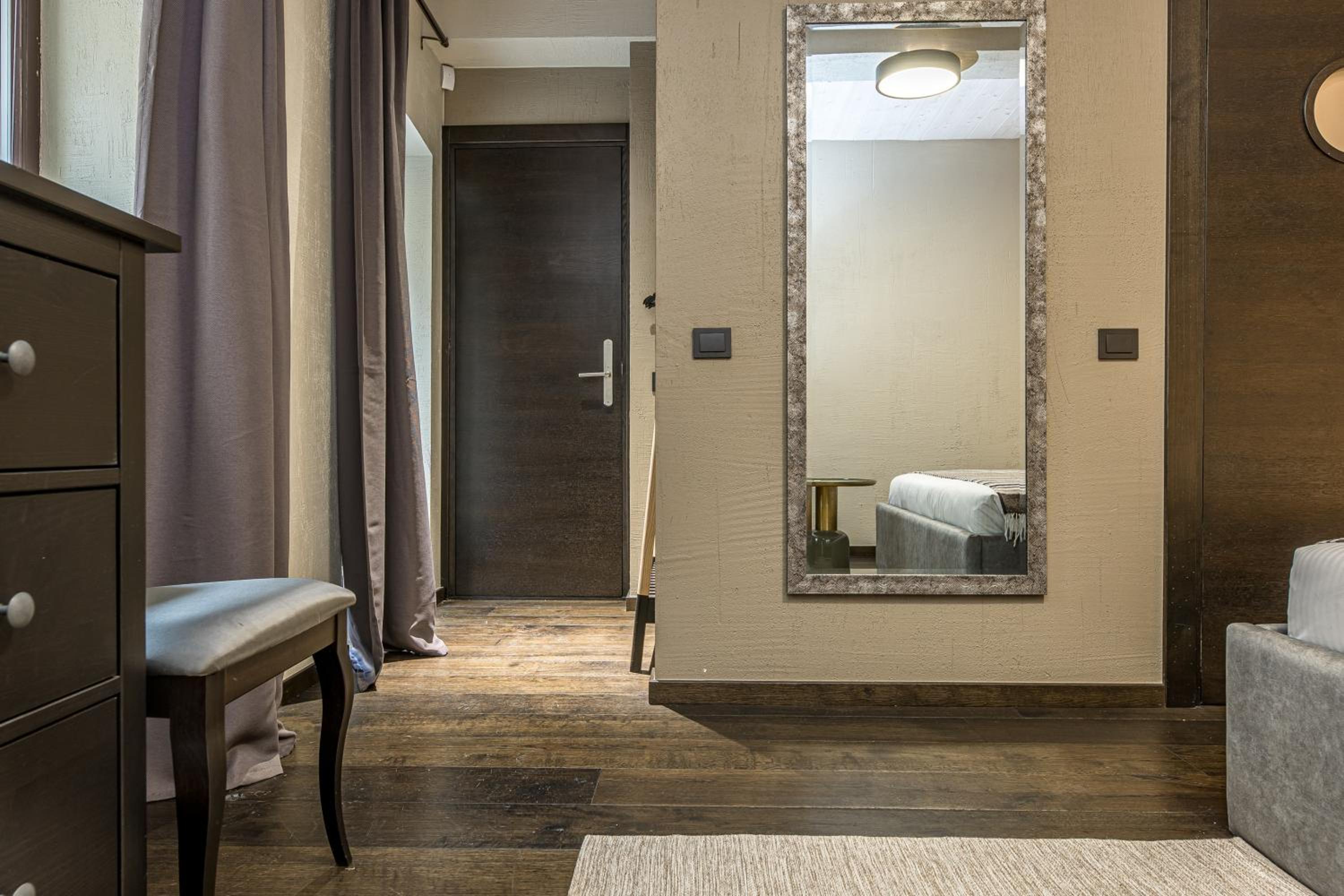 Superior Double Room - Photo 9