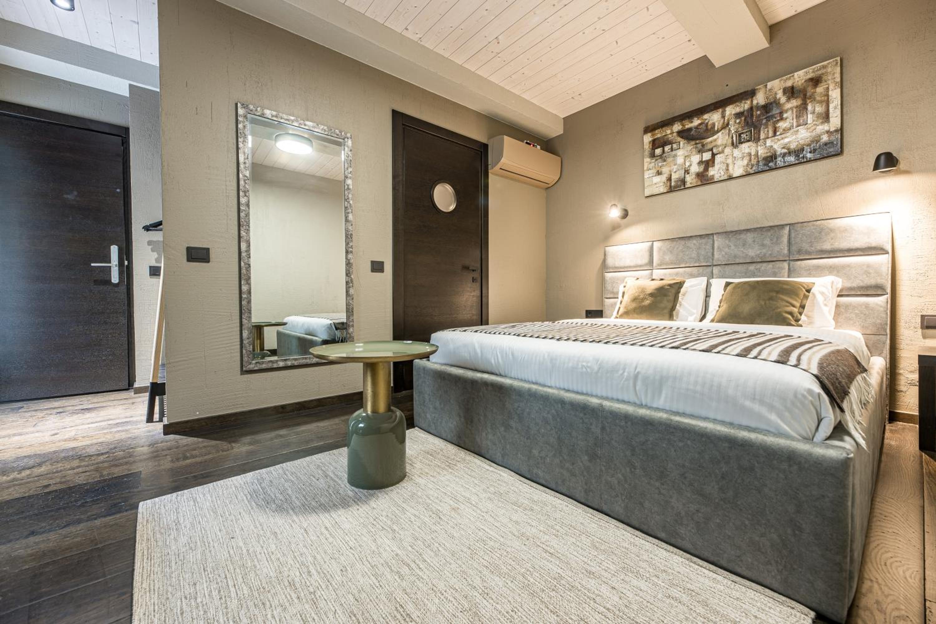 Superior Double Room - Photo 8