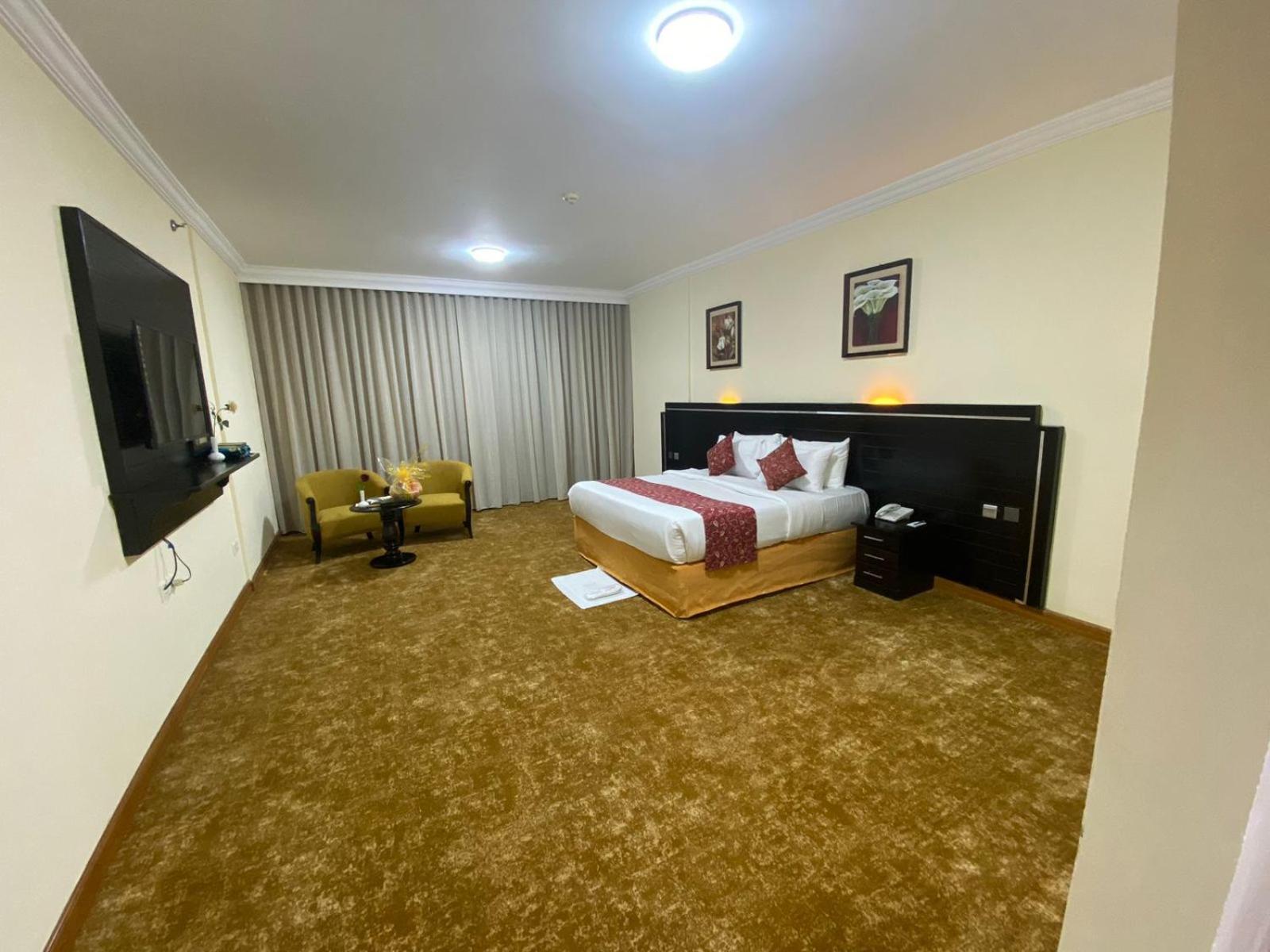 King Room