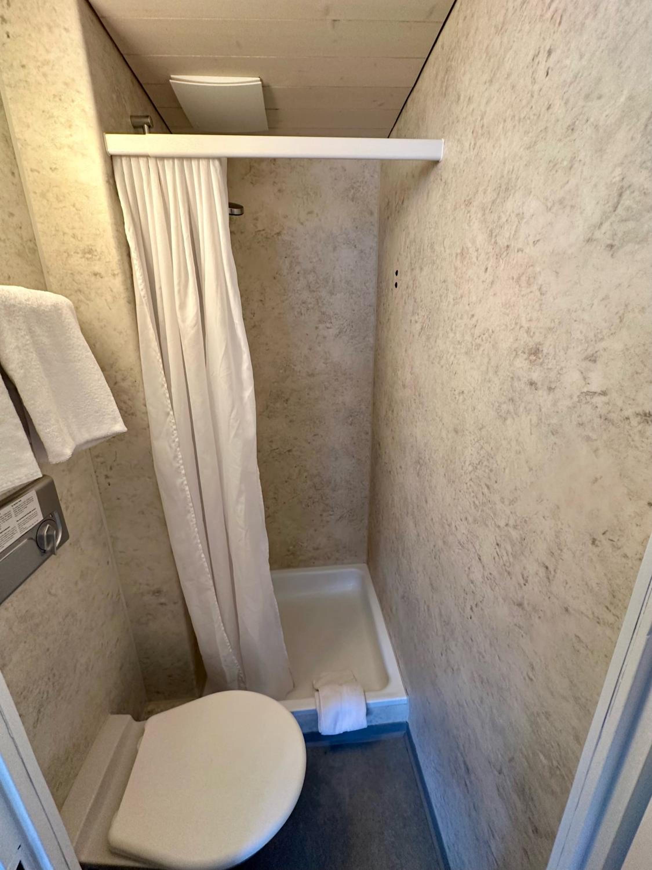 Budget Double Room photo 2