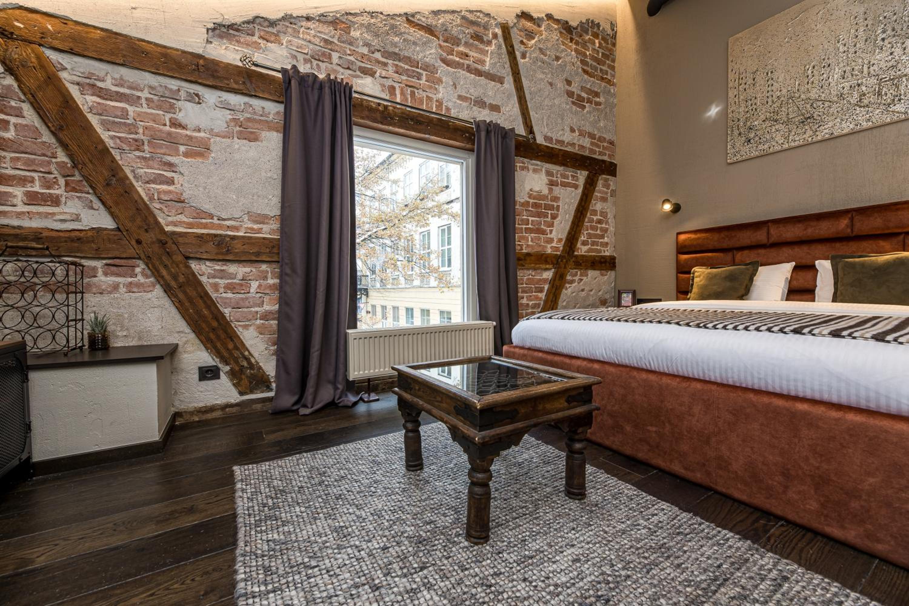 Deluxe Double Room - Photo 10