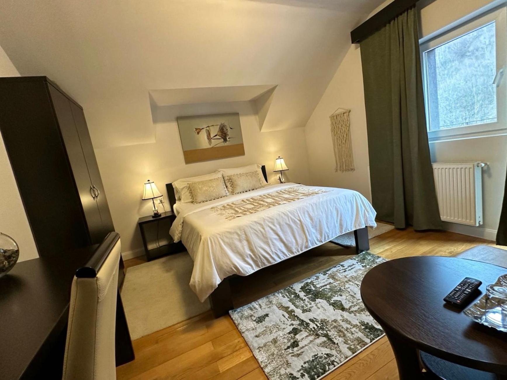 Double Room photo 1