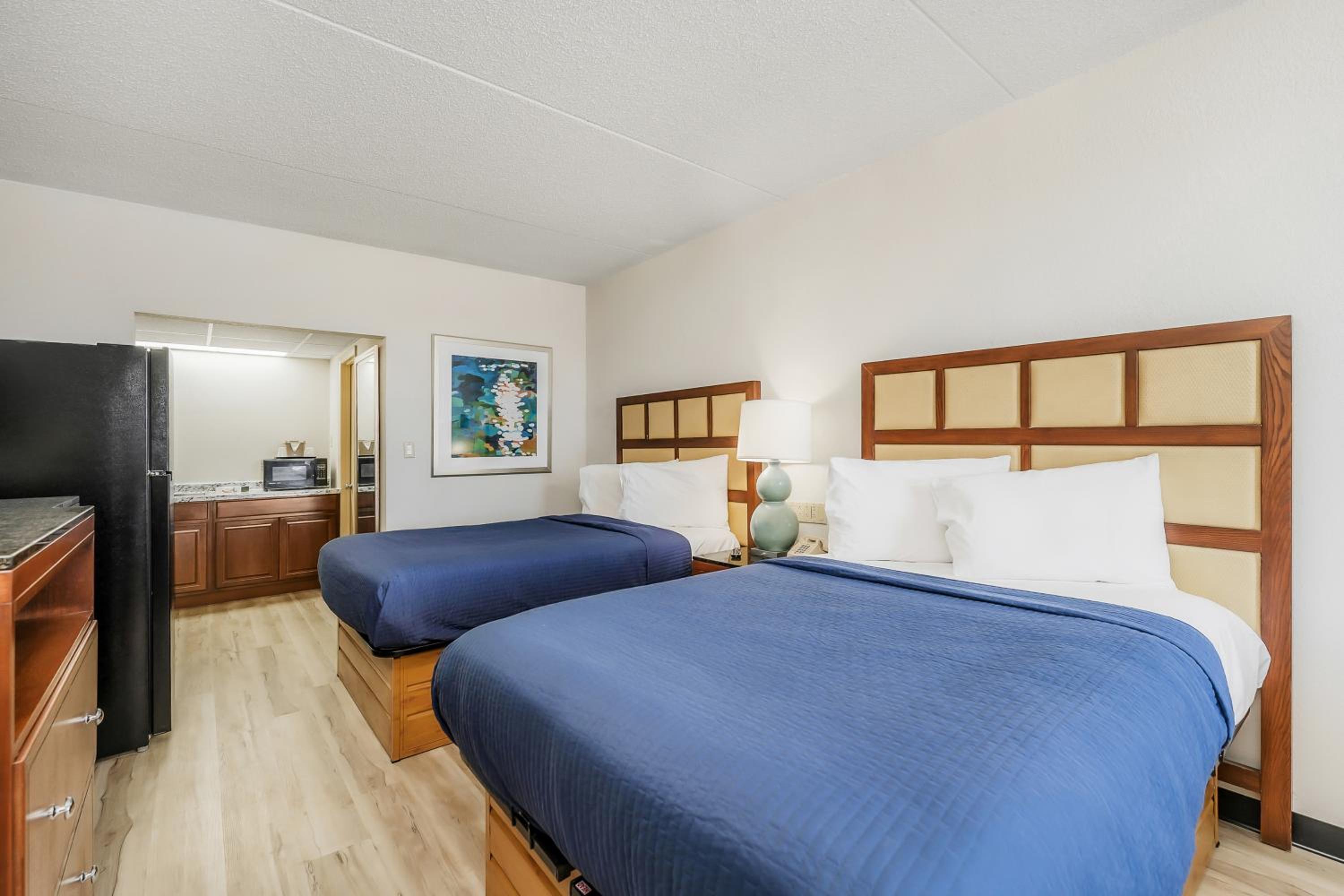 Kitchenette Studio, 2 Queen Beds, Non Smoking - Photo 11