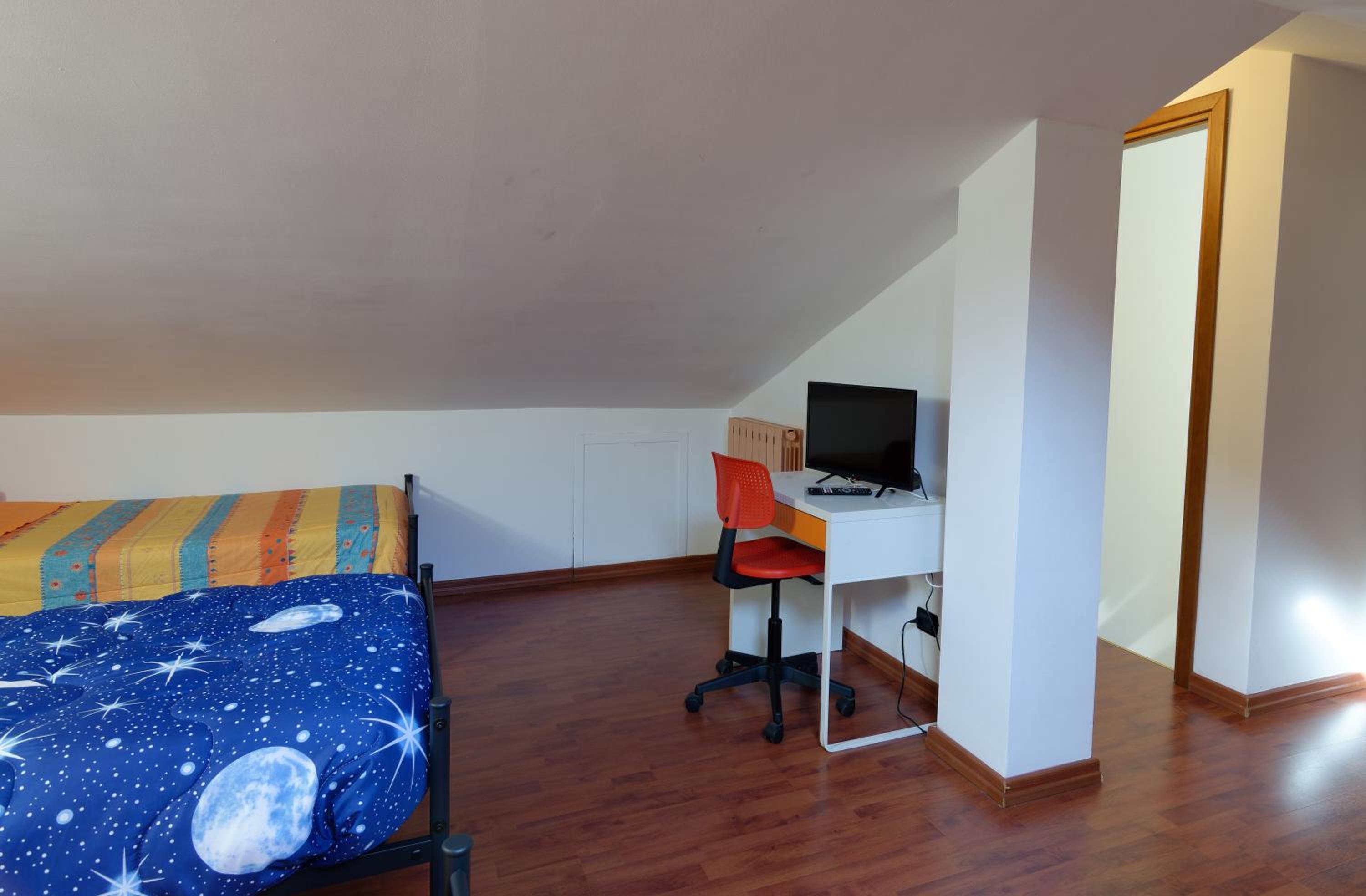 Quadruple Room with Private Bathroom photo 1
