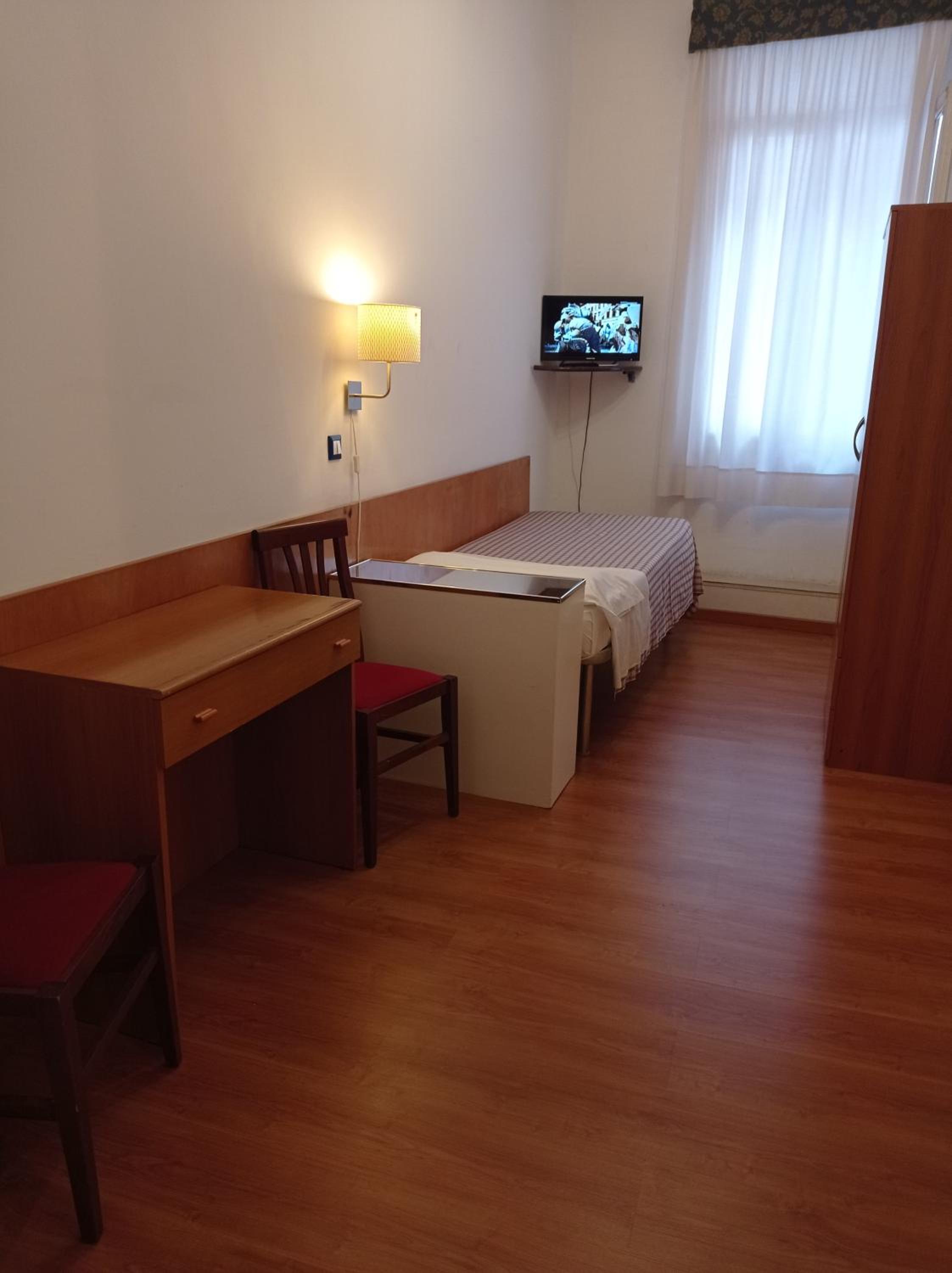 Single Room with Bathroom