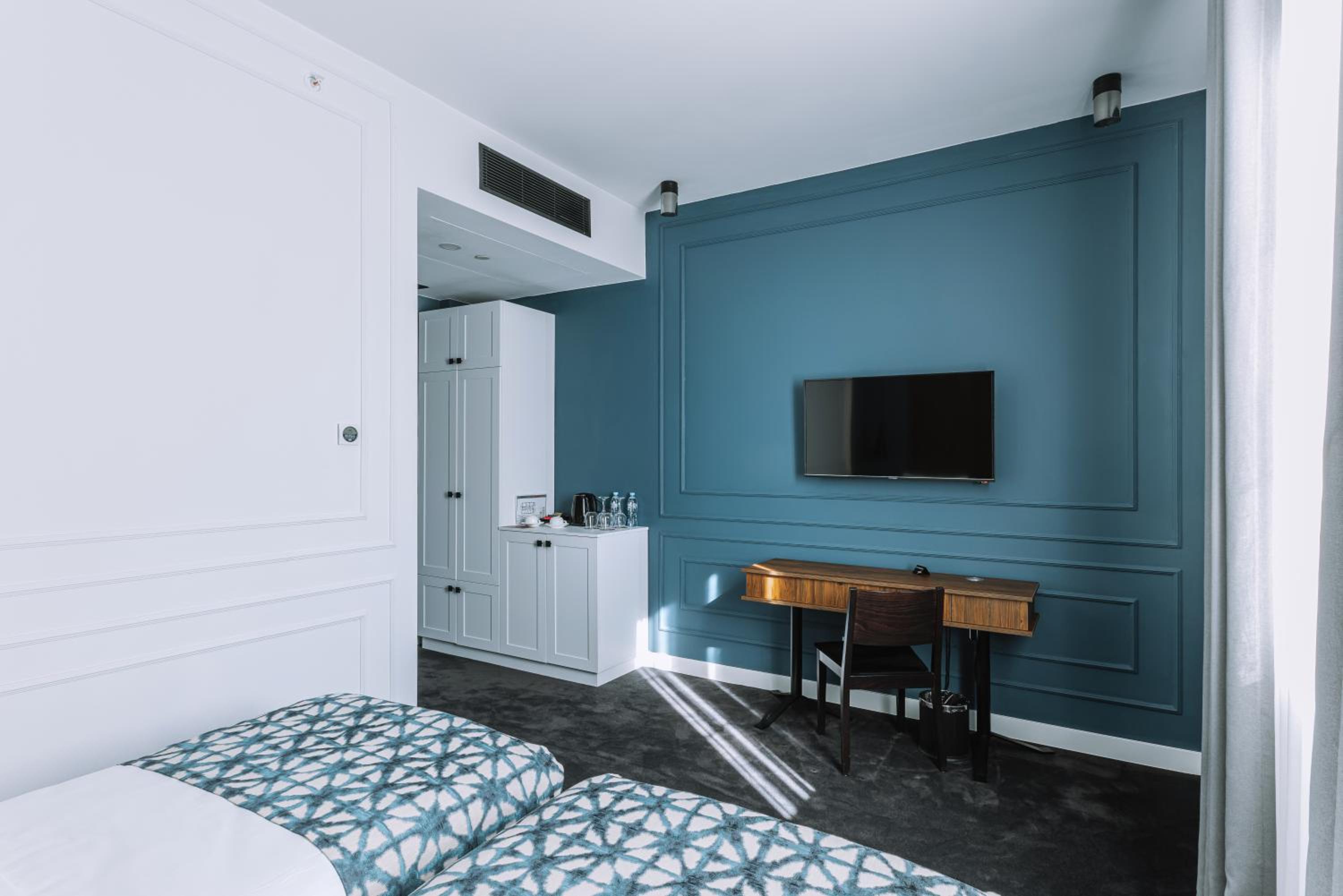 Standard Twin Room - Photo 5