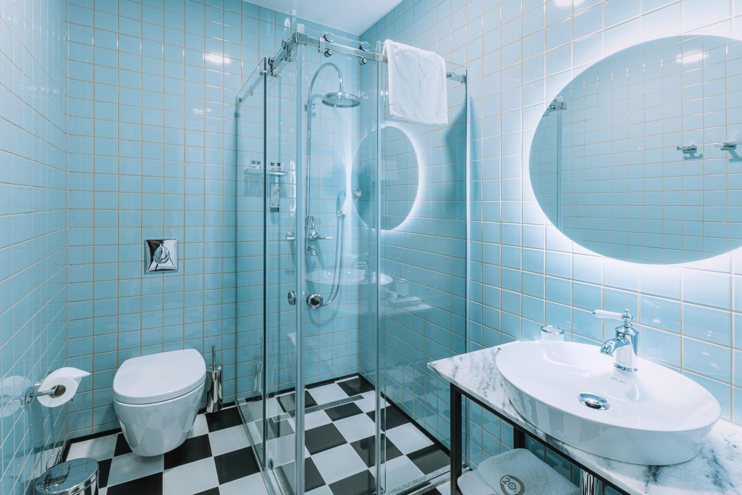Standard Twin Room - Photo 8