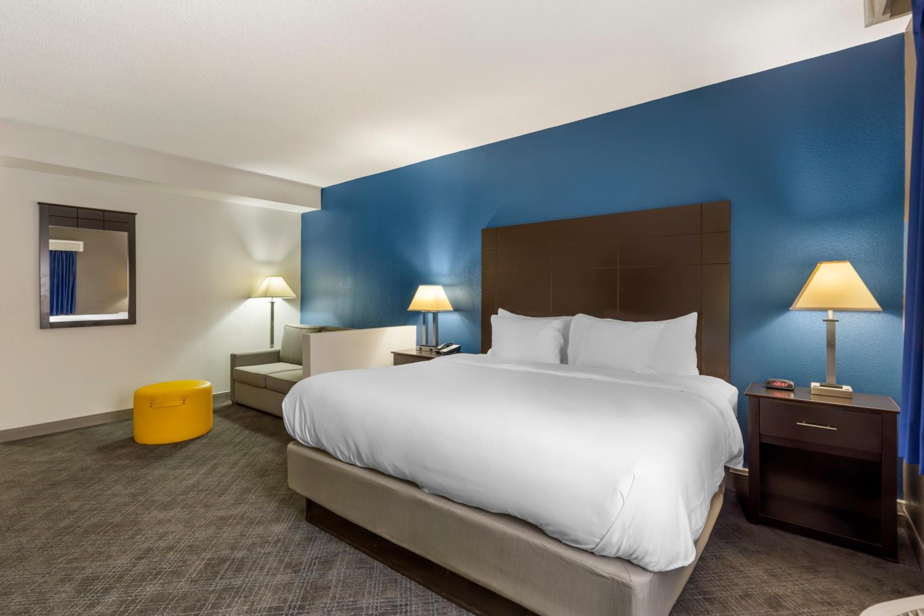 One Room Suite - Non Smoking