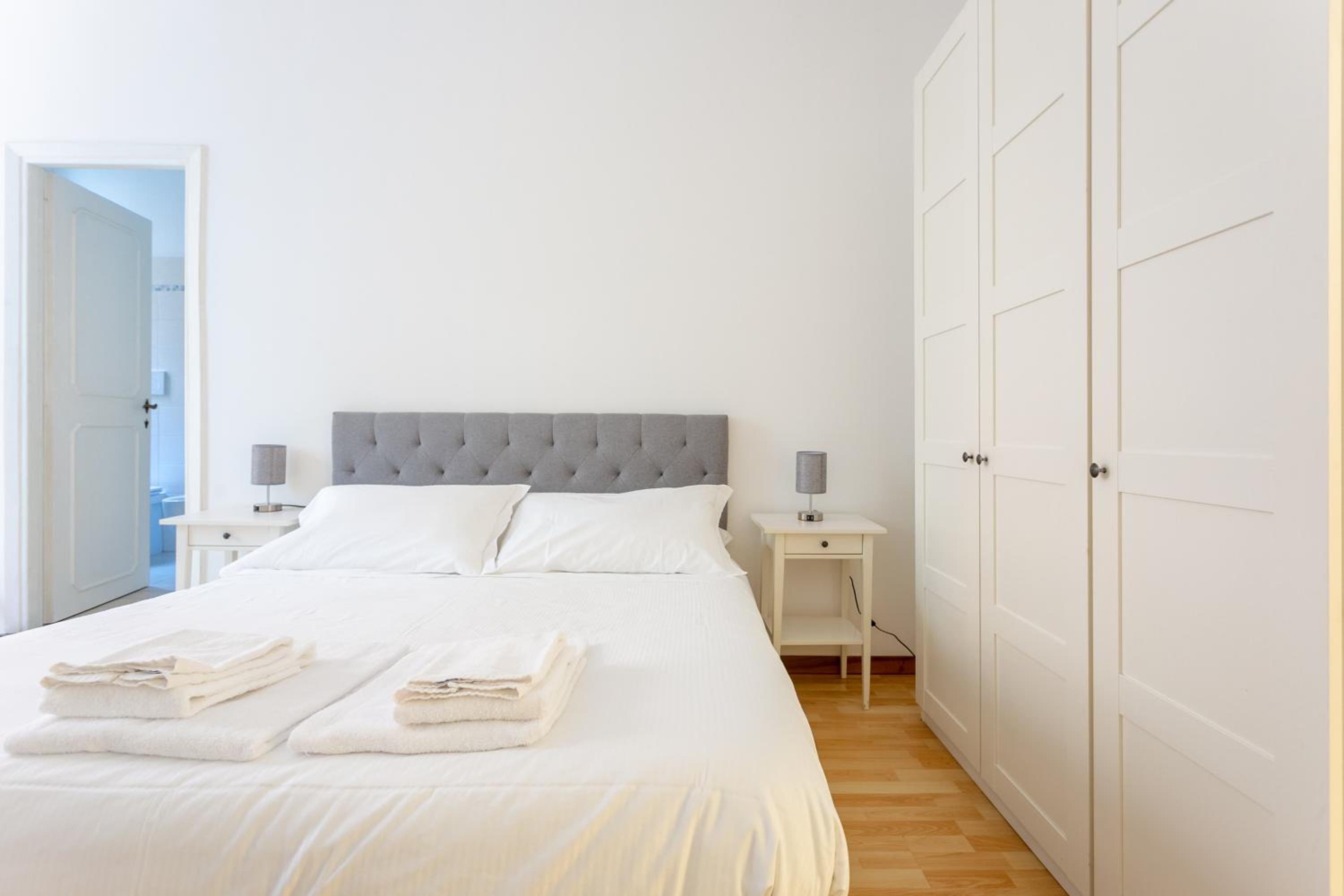 Apartment photo 2