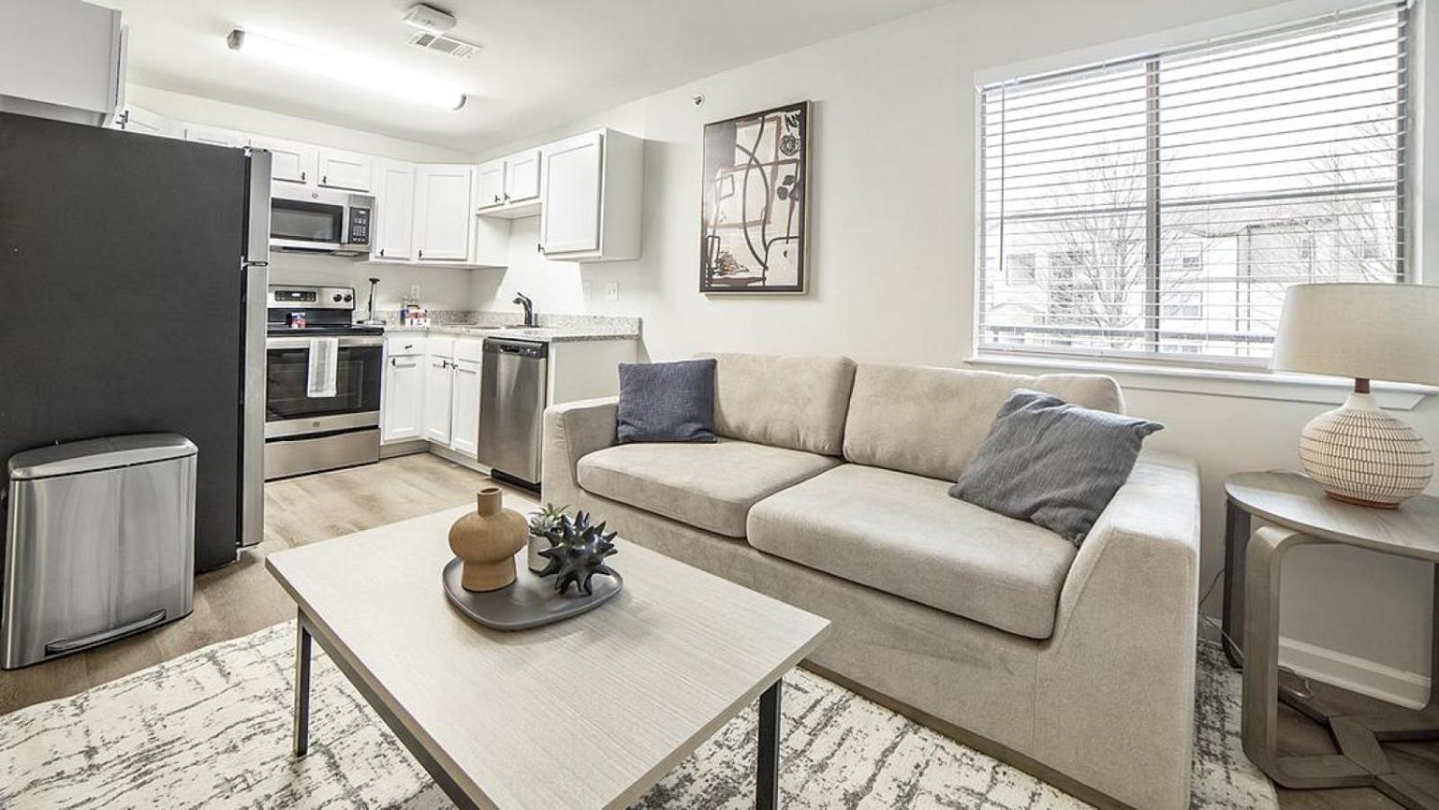 Apartment photo 2