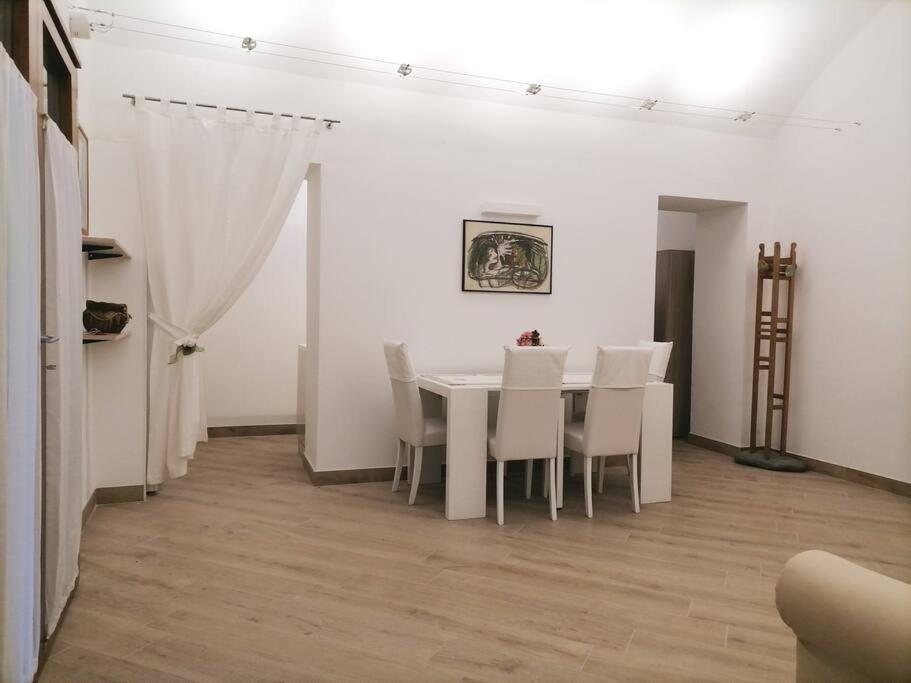 One-Bedroom House photo 2