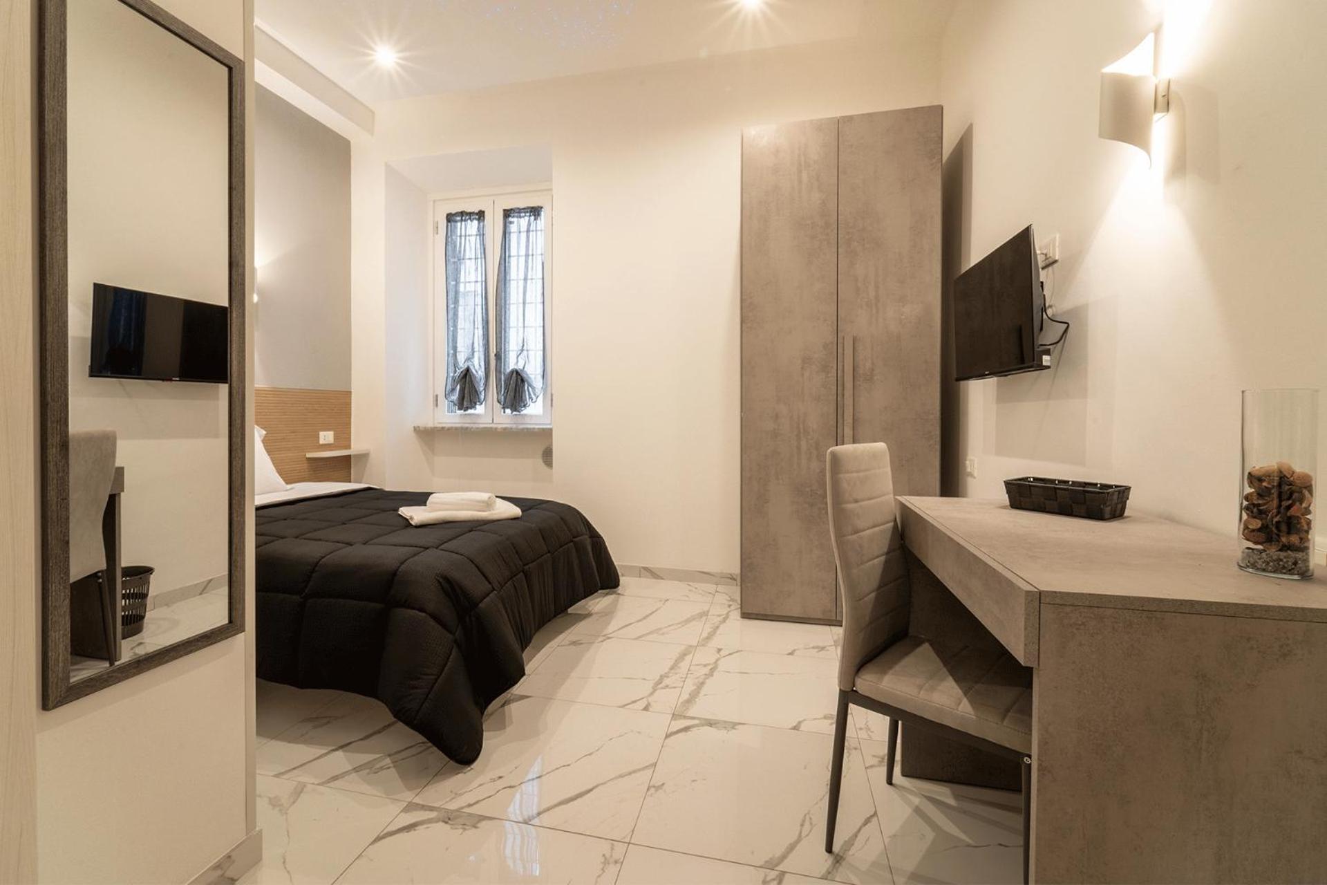 Large Single Room photo 1