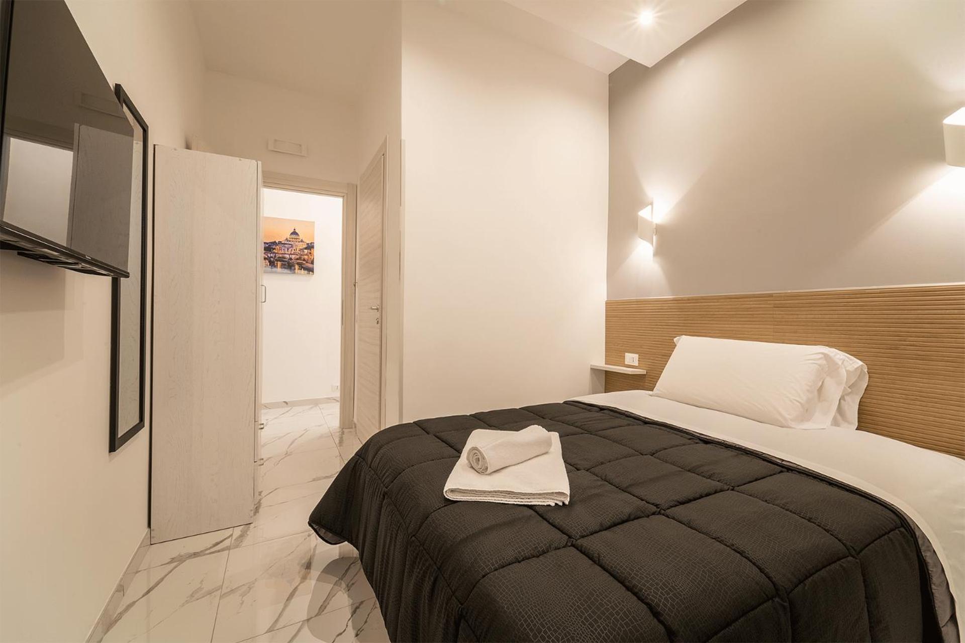 Small Single Room photo 1