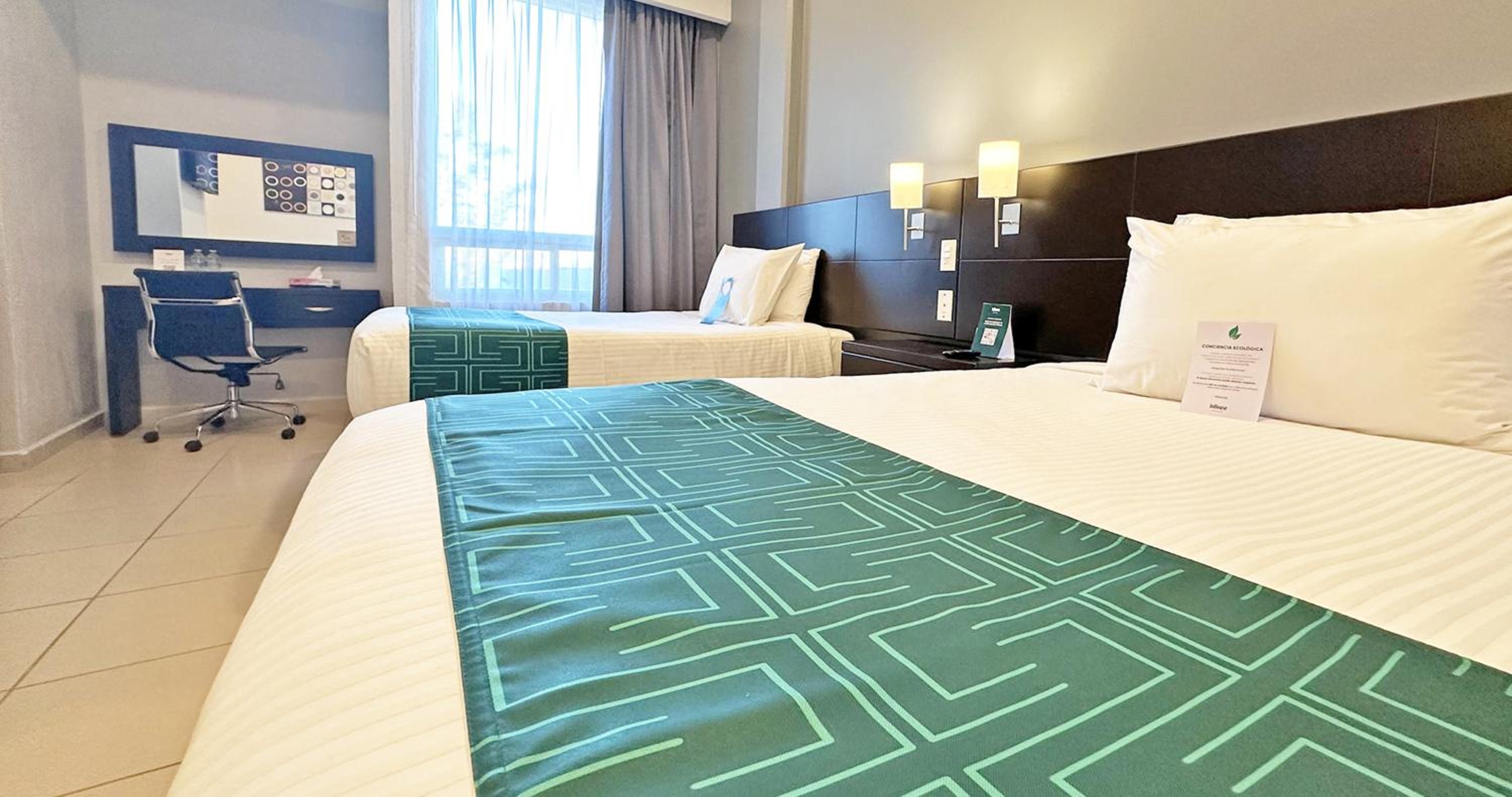 Deluxe Double Room - Photo 24