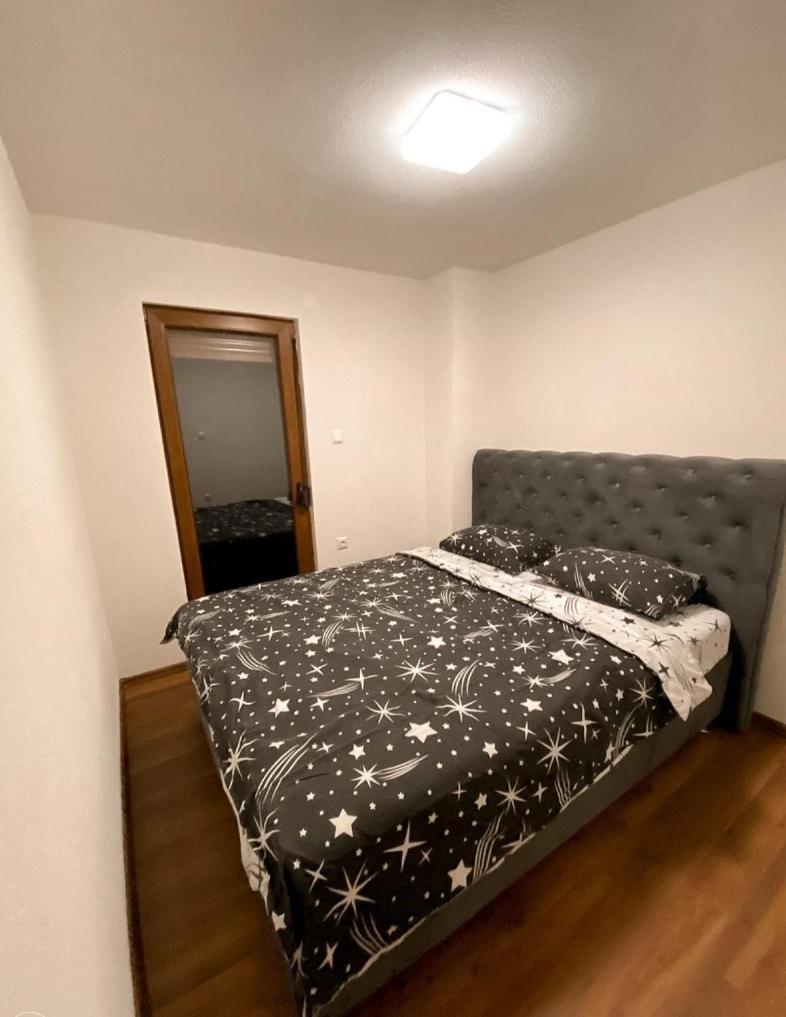 Four-Bedroom House photo 2
