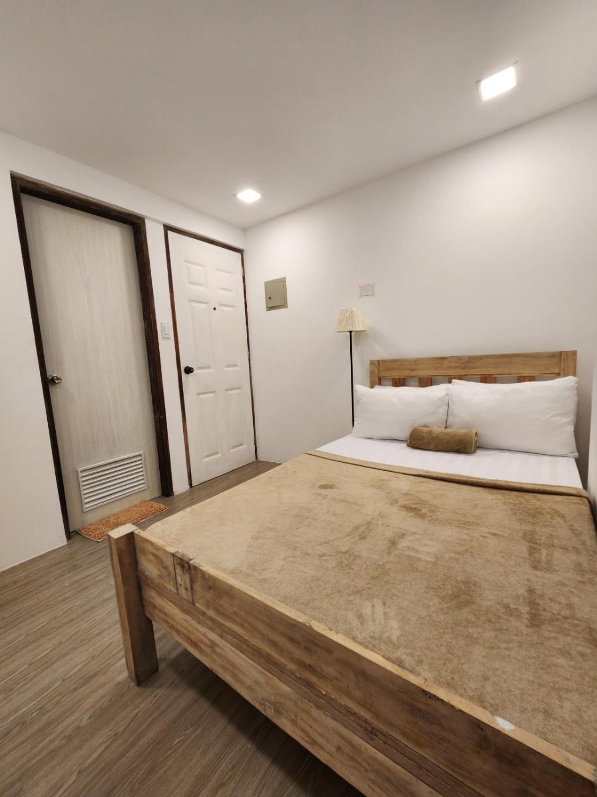 Standard Double Room photo 2