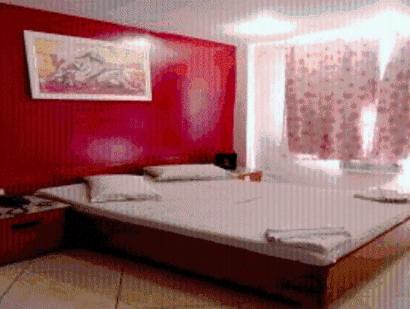 Standard Room (1 adult)