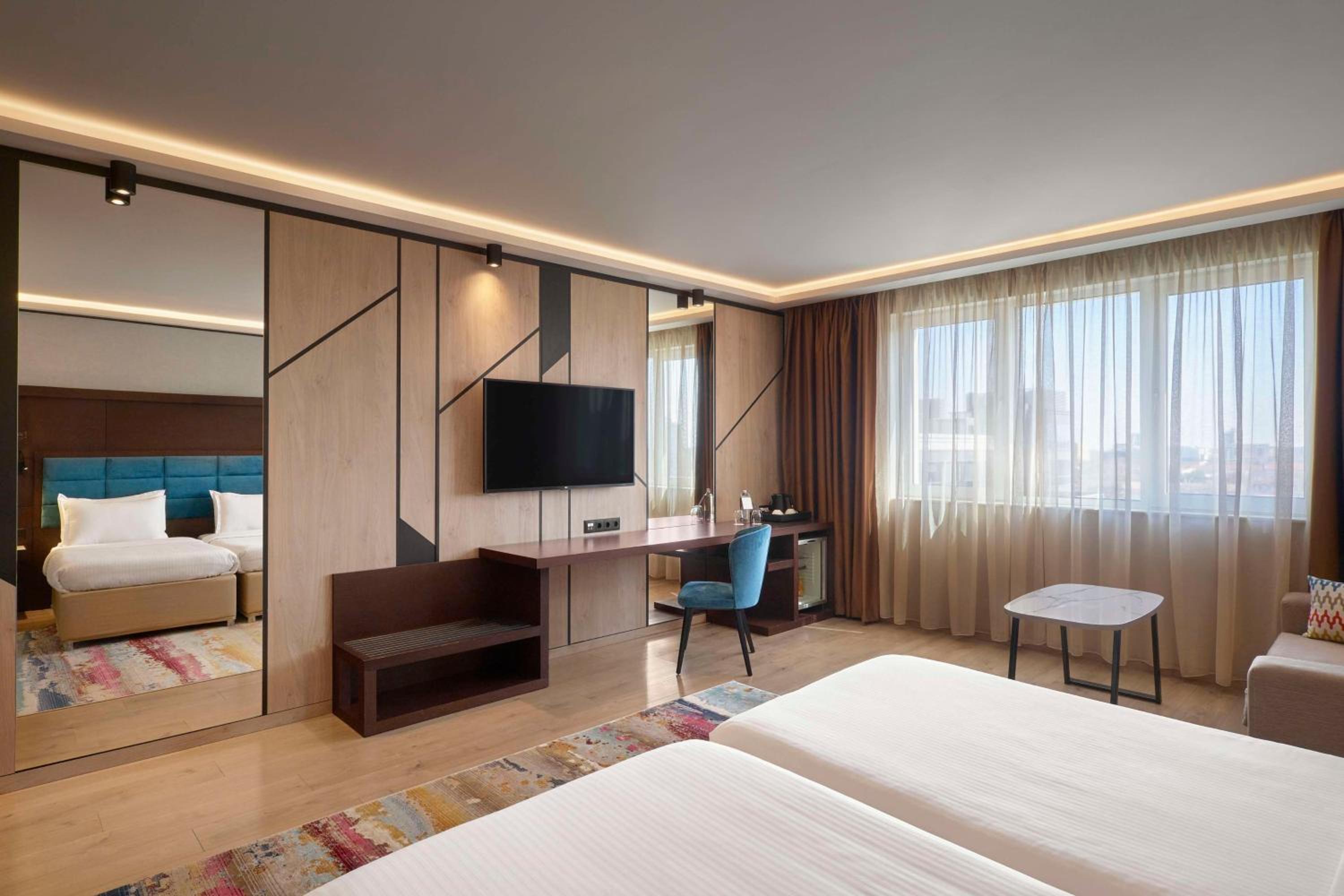 Premium Room - Photo 8