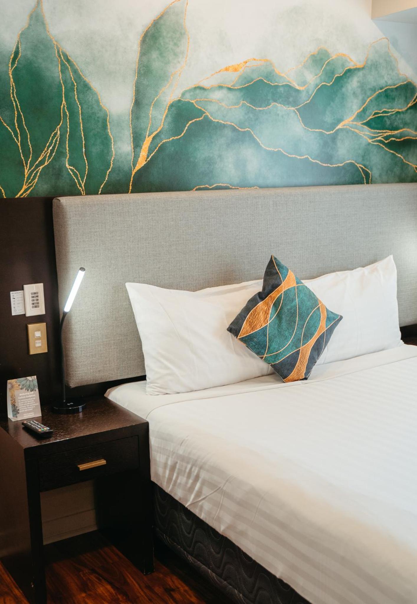 Standard Queen Room - Photo 5