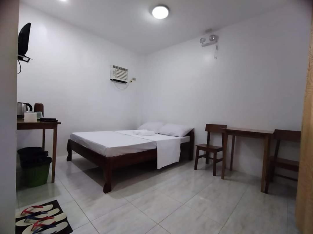 Standard Double Room - Photo 1