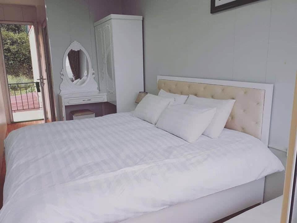 Standard Double Room - Photo 2