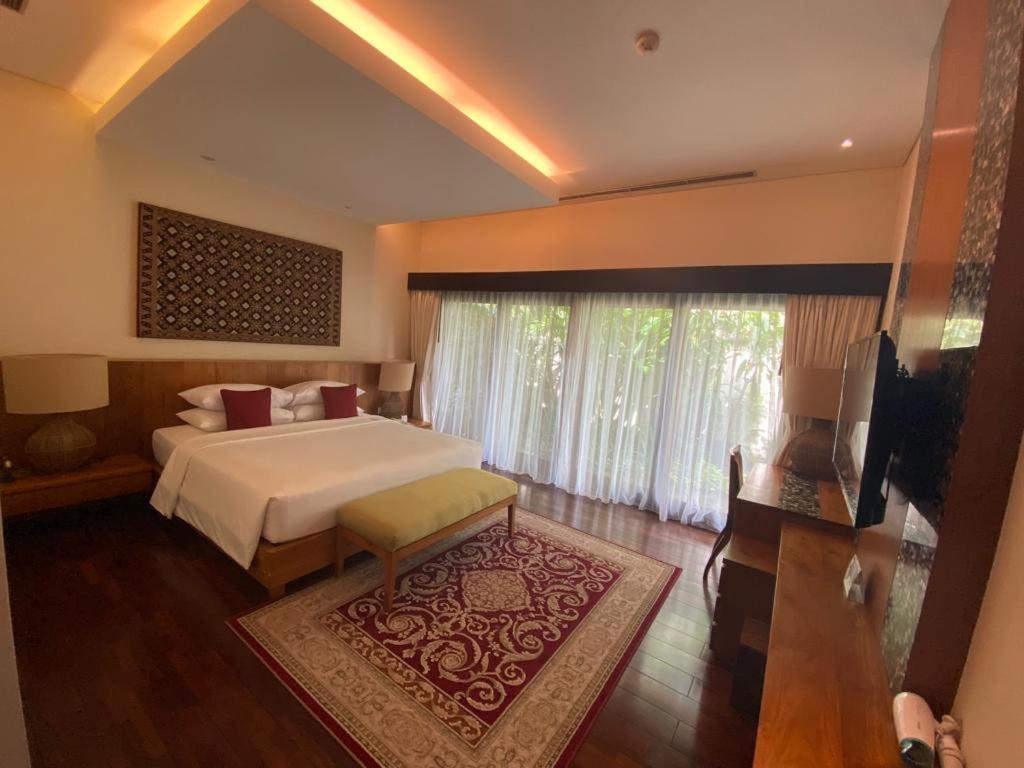 Bima Three-Bedroom Villa with Private Pool and Free Benefit photo 3