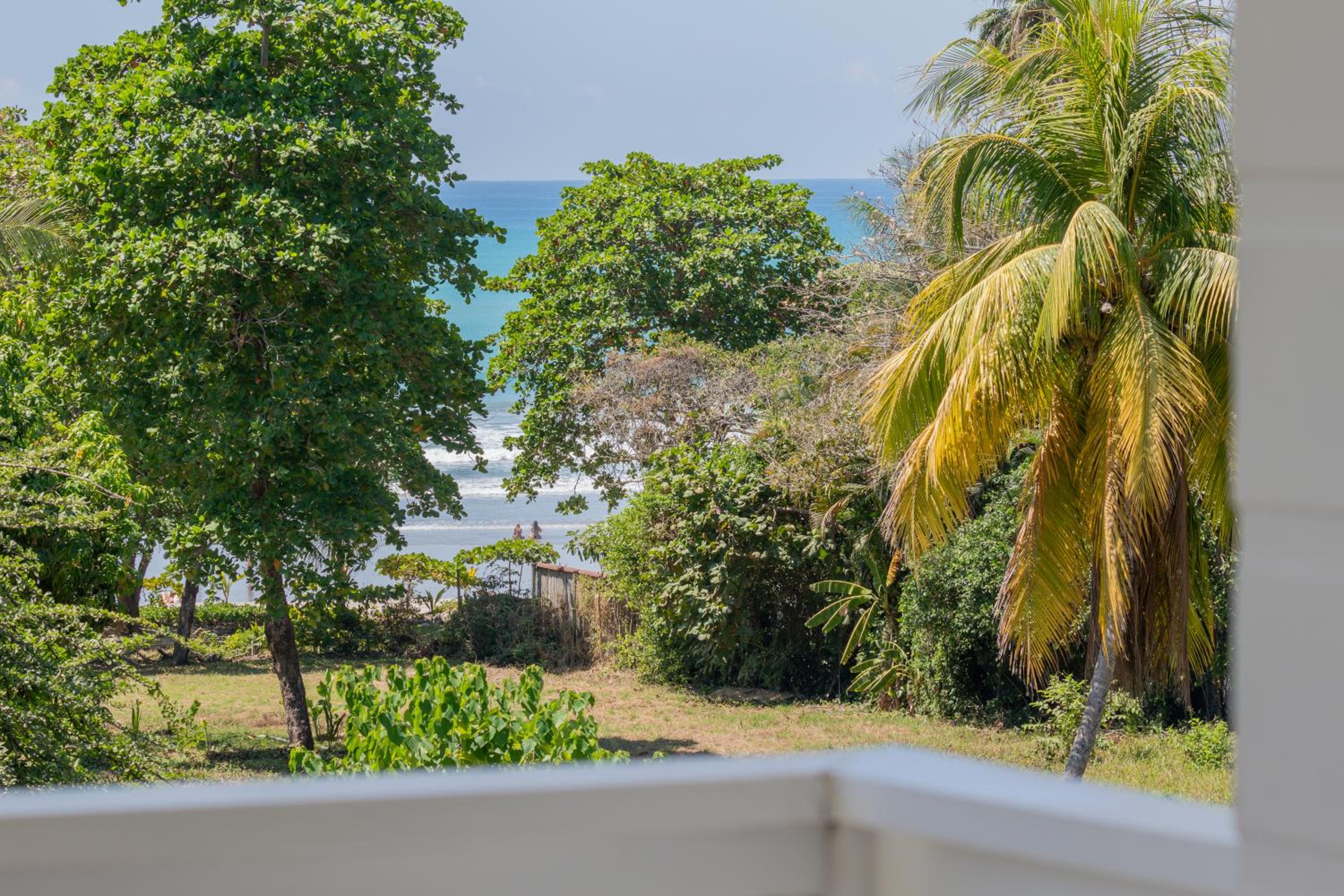 Deluxe King with Balcony Ocean View