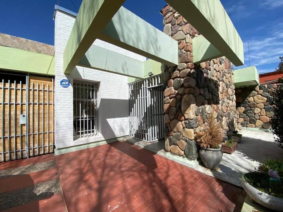 Three-Bedroom House photo 2