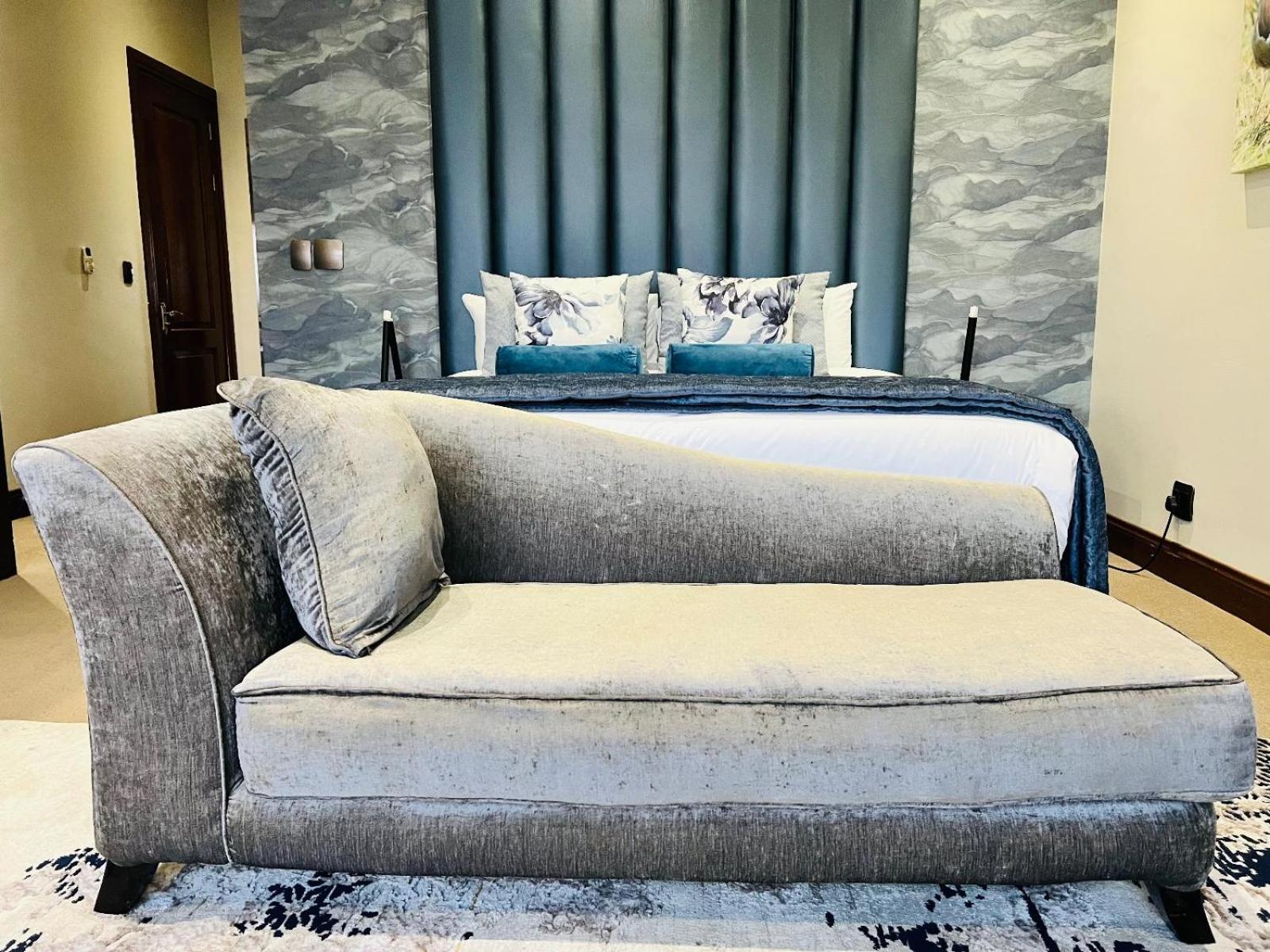 Premium King Room