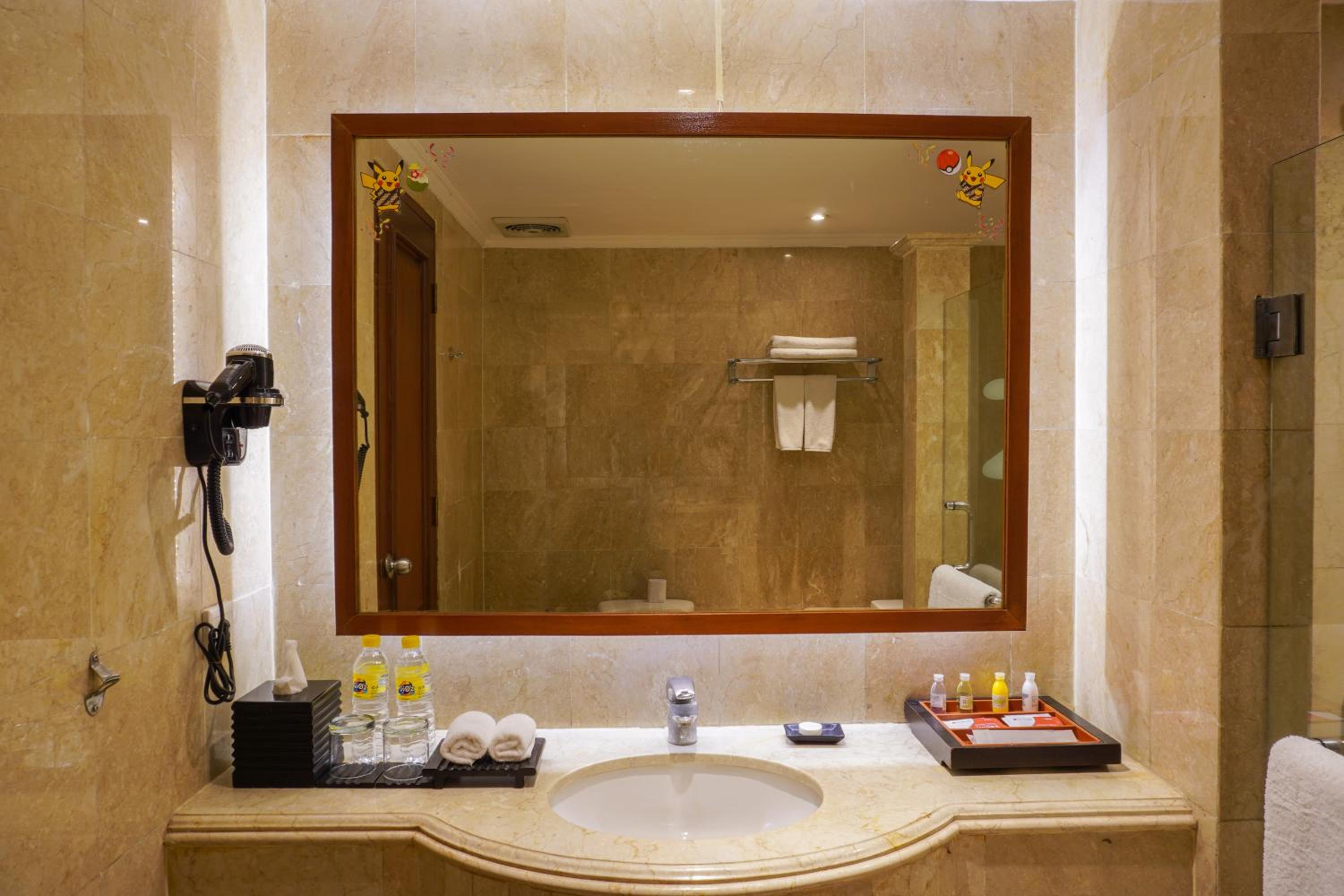 Deluxe Double Or Twin Room - Photo 7