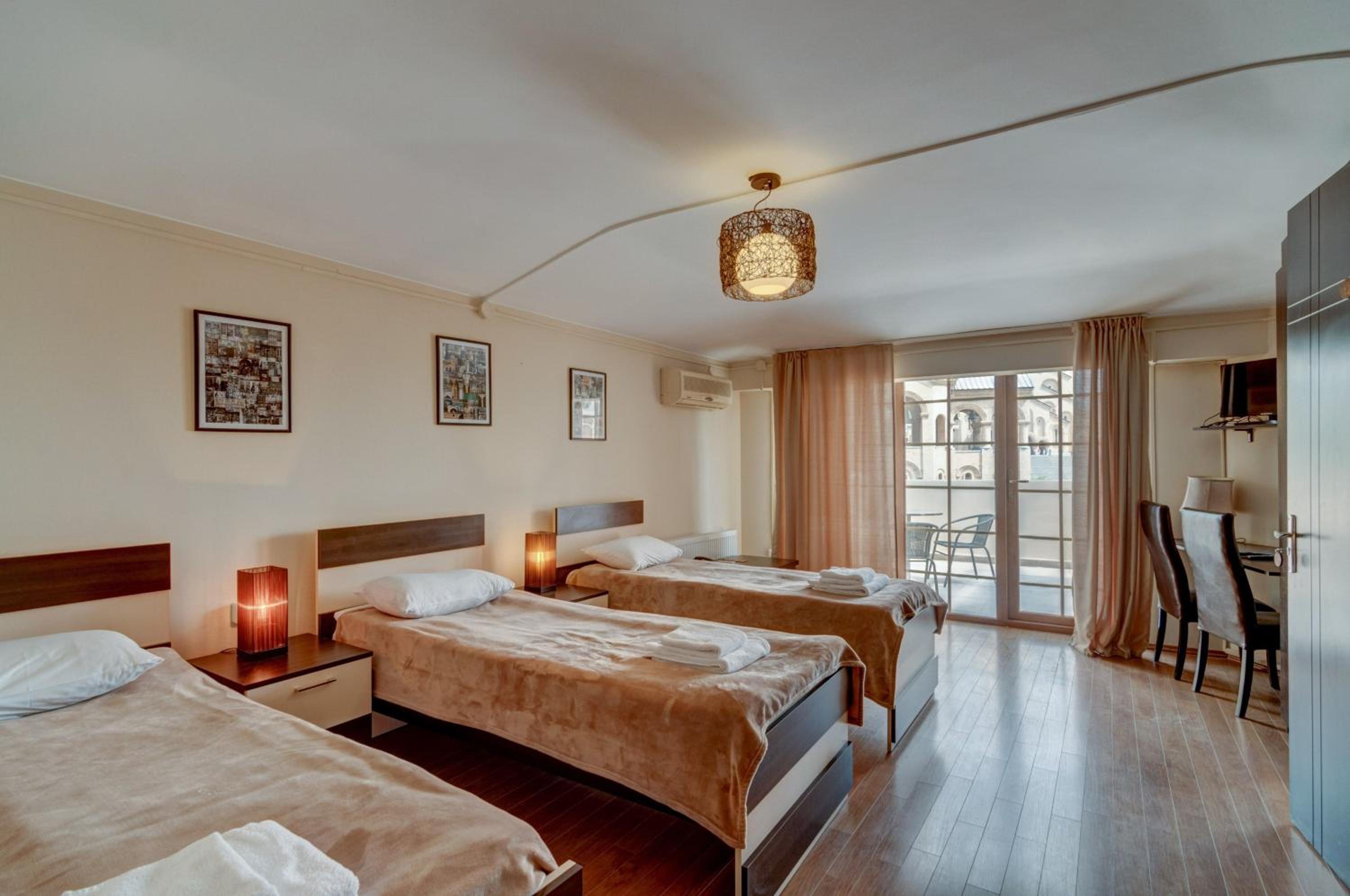 Comfort Triple Room With Terrace photo 1