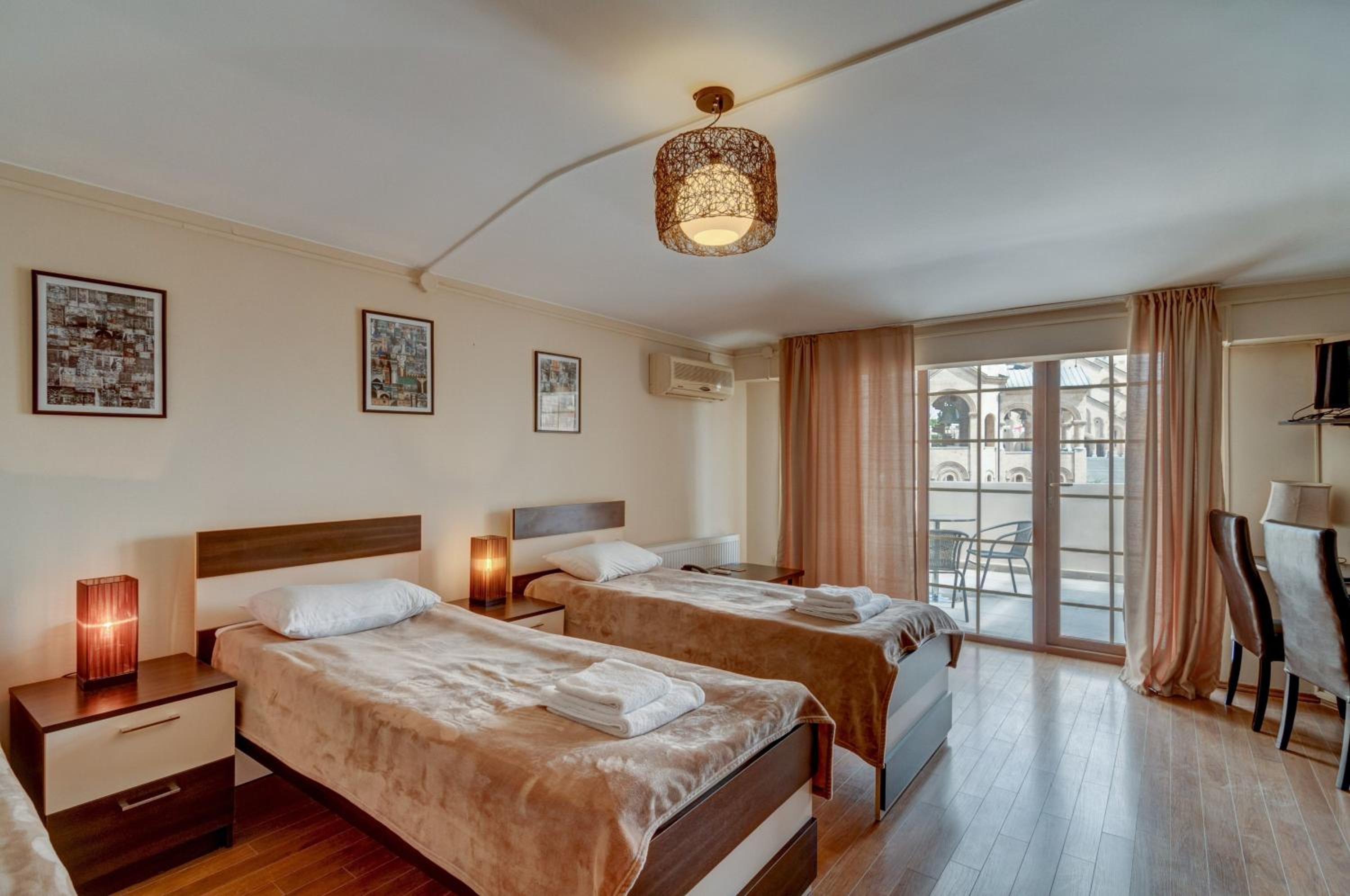 Comfort Triple Room With Terrace photo 2