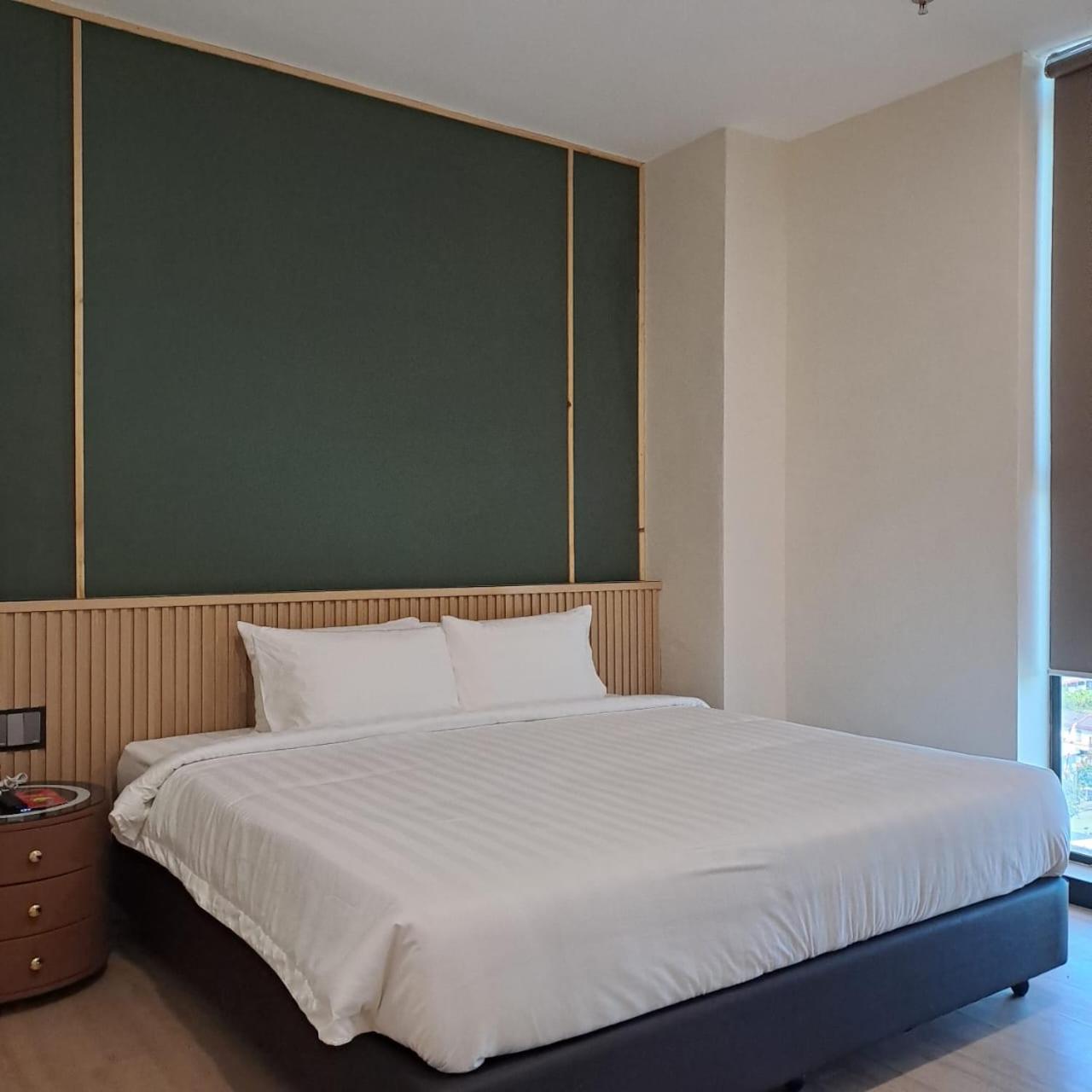 Deluxe Suite - Photo 2