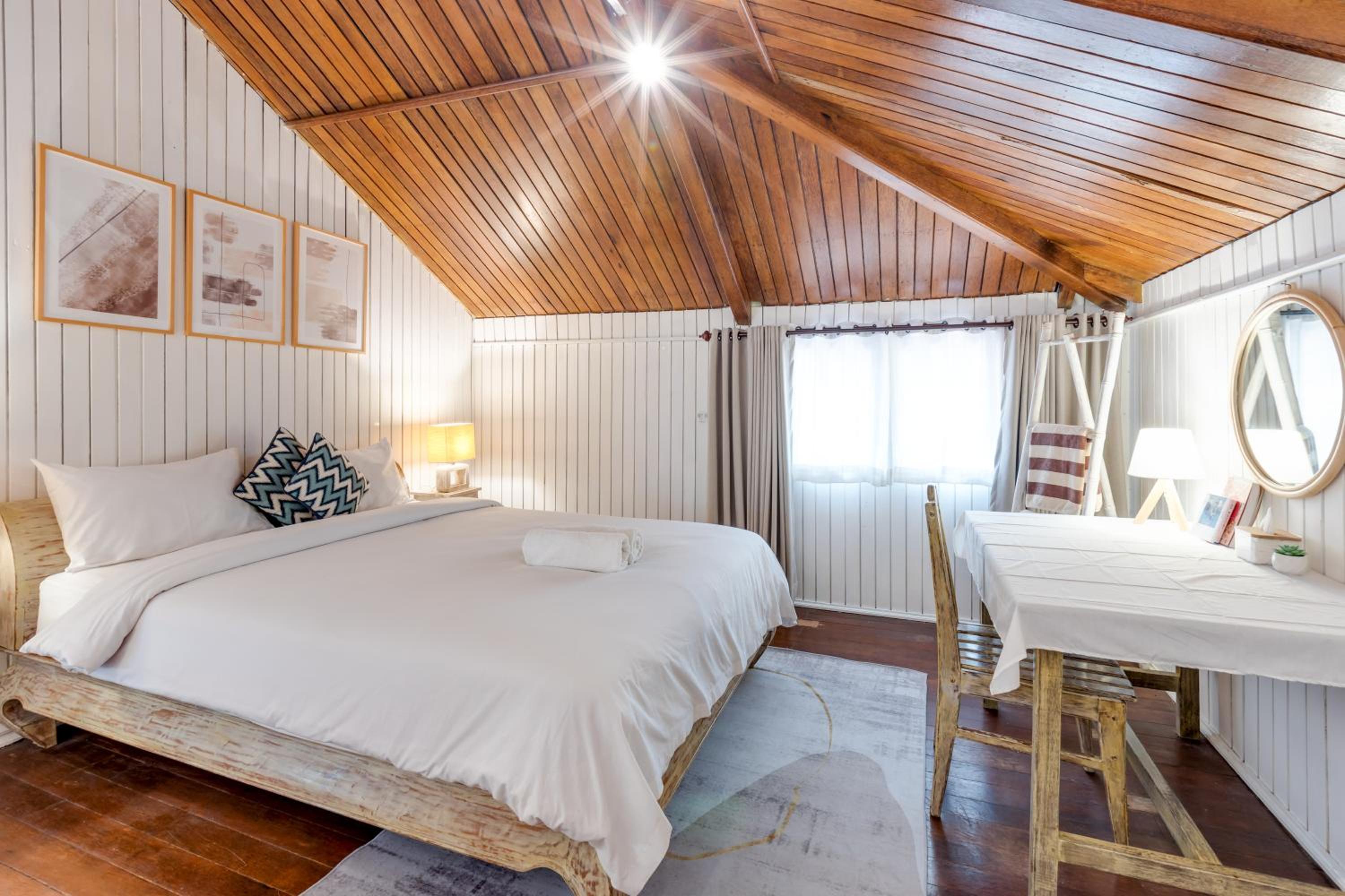 Four Bedroom Villa, - Photo 65