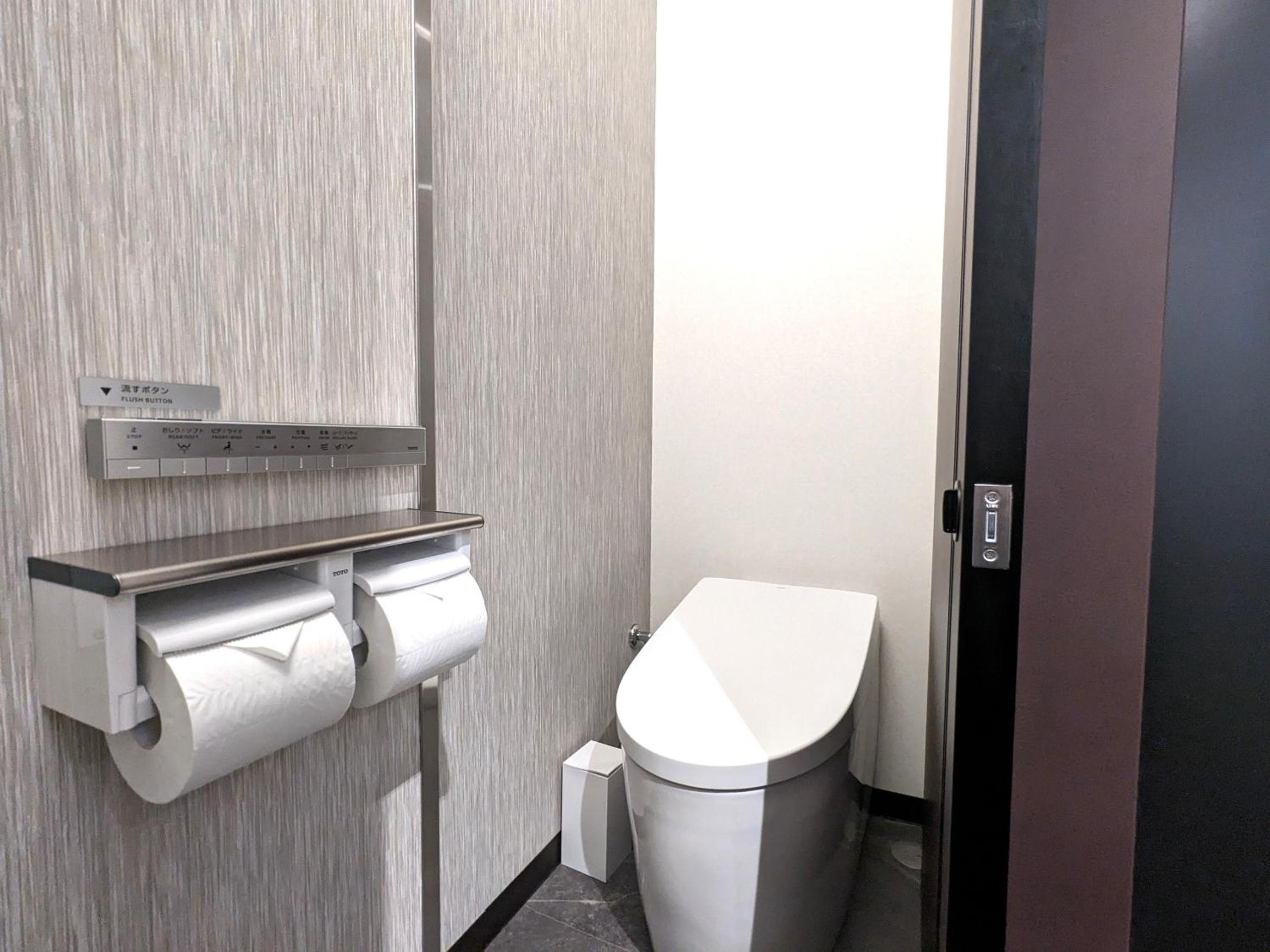 Premium Double Room - Smoking - Photo 6